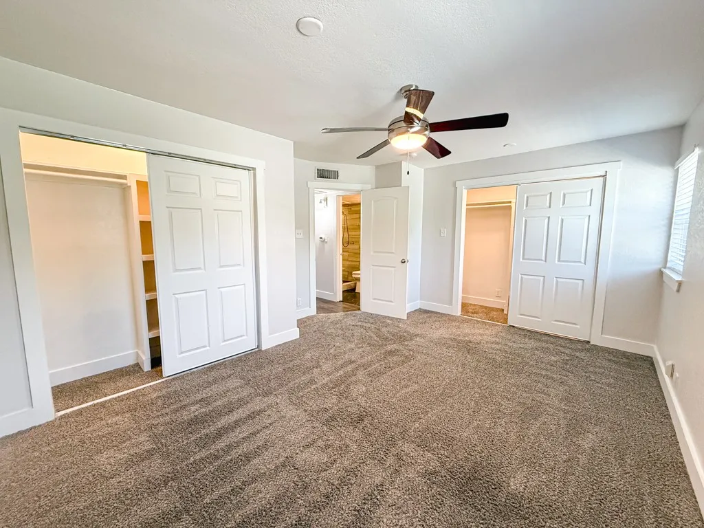 Apartment For Rent in Tarrant County , 5928 Fletcher Avenue 24, Fort Worth, Texas 76107, 1 Bedroom, 1 Bathroom, Garage spaces, 675 Sqft, built in 1965, mls#21307376, Real Estate Agent in Fort Worth, Homes For Rent in Tarrant county, Homes For Rent in Fort Worth, Realtor in Fort Worth Texas, Real Estate Brokerage Independent Realty Texas, Luminita Cordes Realtor