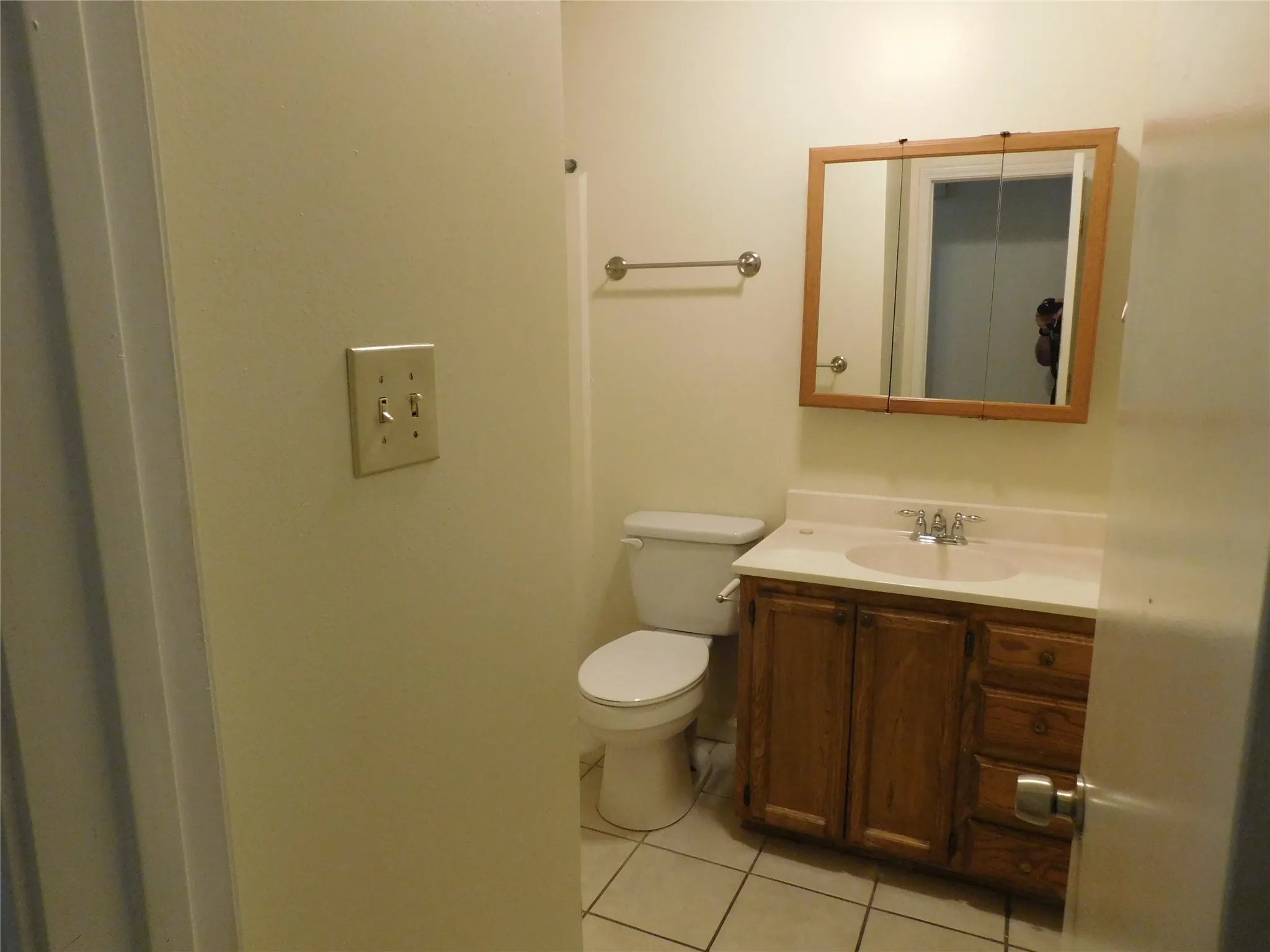 Single Family Residence For Sale in Denton County , 304 Joshua Street, Denton, Texas 76209, 3 Bedroom, 2 Bathroom, 1 Garage spaces, 1,054 Sqft, built in 1985, mls#21298772, Real Estate Agent in Denton, Homes For Sale in Denton county, Homes For Sale in Denton, Realtor in Denton Texas, Real Estate Brokerage Independent Realty Texas, Luminita Cordes Realtor