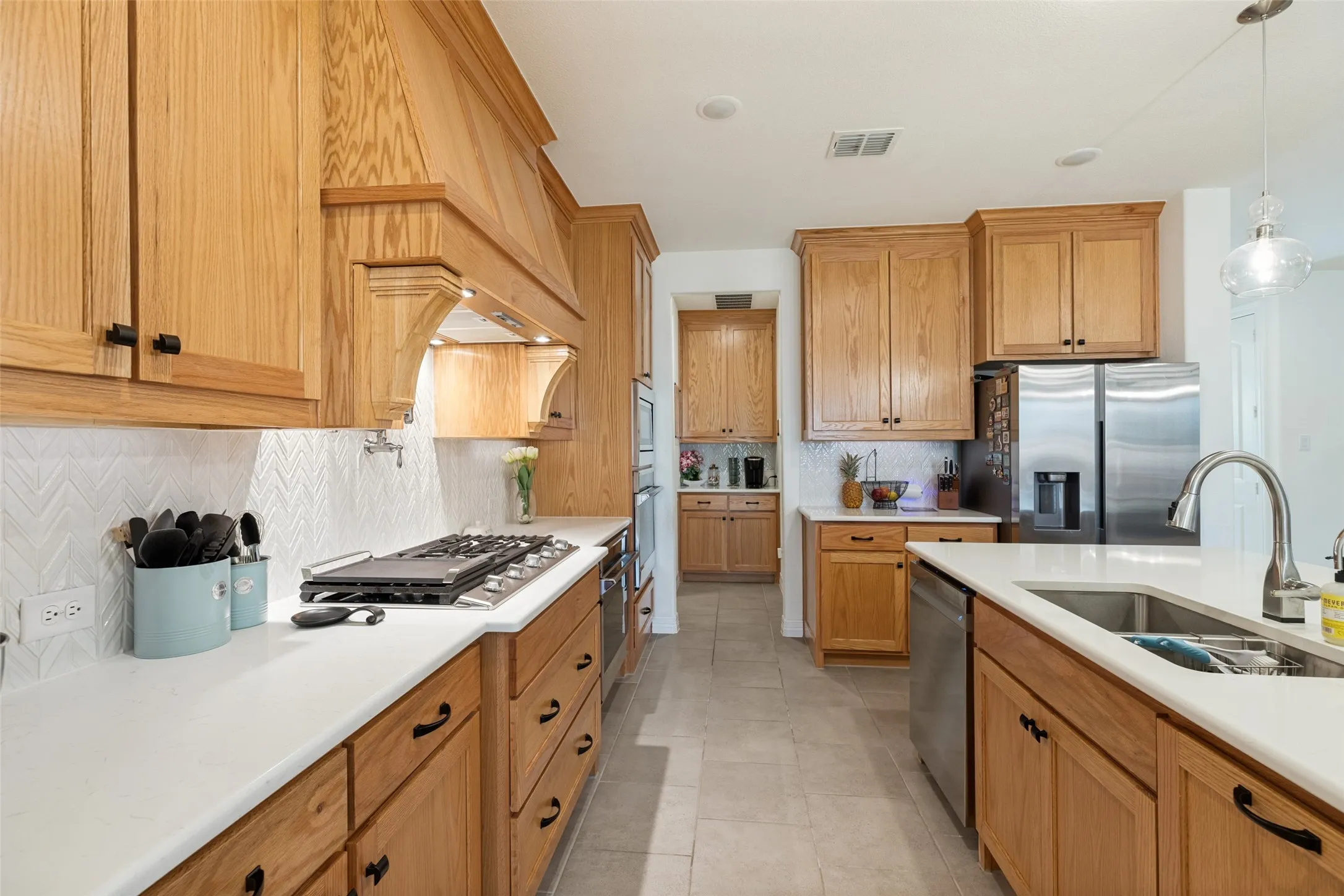 Single Family Residence For Sale in Collin County , 1411 Maplewood Drive, Prosper, Texas 75078, 4 Bedroom, 4 Bathroom, 2 Garage spaces, 3,441 Sqft, built in 2022, mls#21306210, Real Estate Agent in Prosper, Homes For Sale in Collin county, Homes For Sale in Prosper, Realtor in Prosper Texas, Real Estate Brokerage Independent Realty Texas, Luminita Cordes Realtor