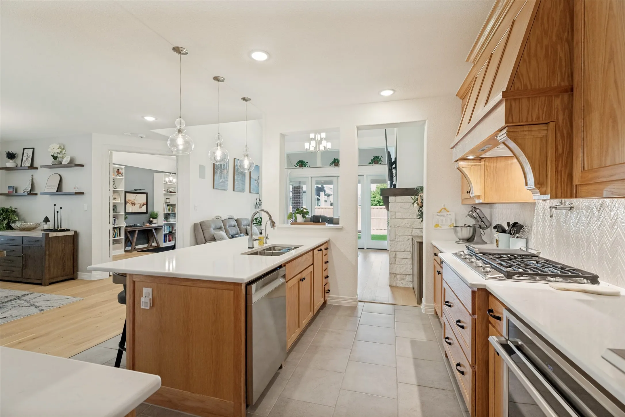 Single Family Residence For Sale in Collin County , 1411 Maplewood Drive, Prosper, Texas 75078, 4 Bedroom, 4 Bathroom, 2 Garage spaces, 3,441 Sqft, built in 2022, mls#21306210, Real Estate Agent in Prosper, Homes For Sale in Collin county, Homes For Sale in Prosper, Realtor in Prosper Texas, Real Estate Brokerage Independent Realty Texas, Luminita Cordes Realtor