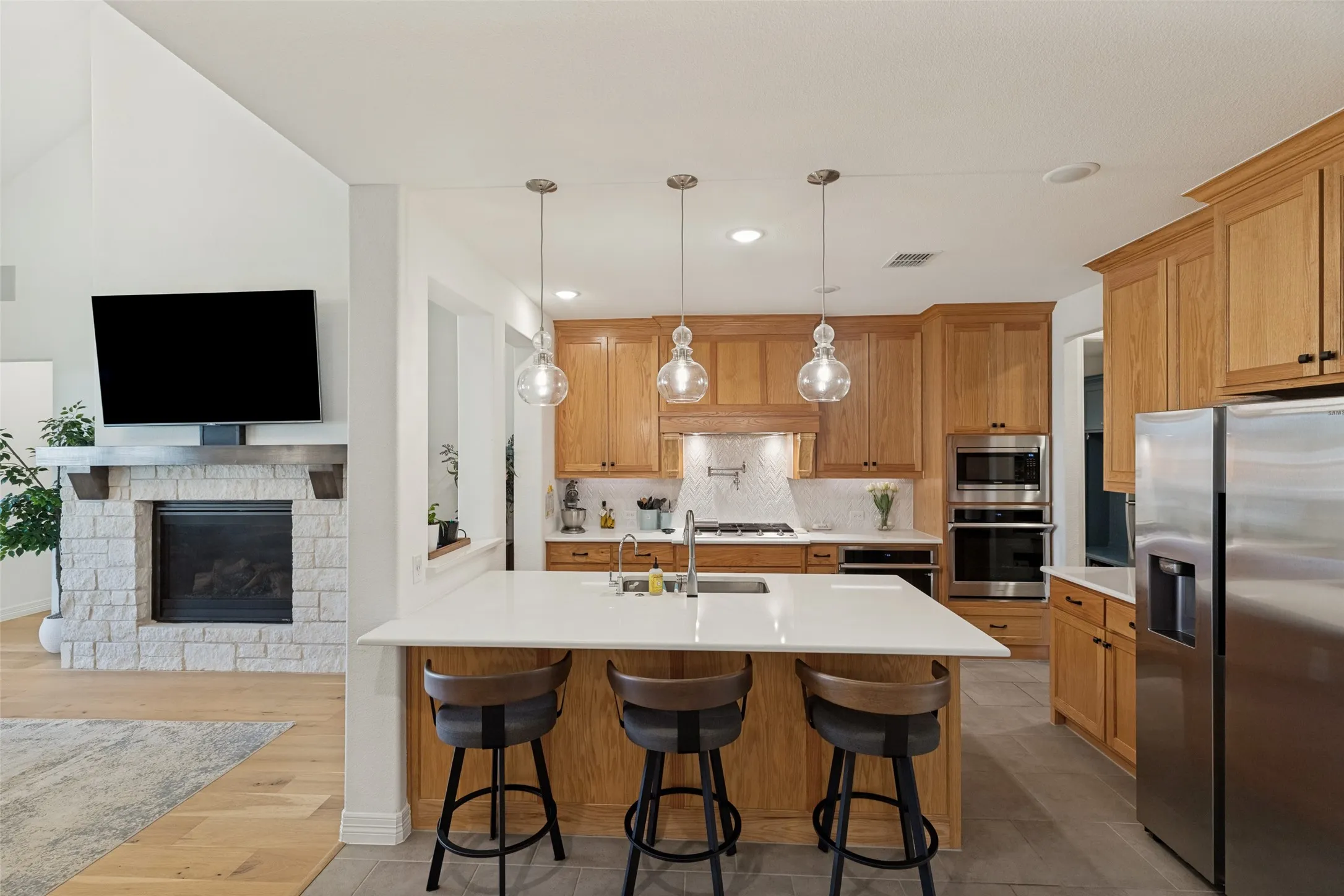 Single Family Residence For Sale in Collin County , 1411 Maplewood Drive, Prosper, Texas 75078, 4 Bedroom, 4 Bathroom, 2 Garage spaces, 3,441 Sqft, built in 2022, mls#21306210, Real Estate Agent in Prosper, Homes For Sale in Collin county, Homes For Sale in Prosper, Realtor in Prosper Texas, Real Estate Brokerage Independent Realty Texas, Luminita Cordes Realtor