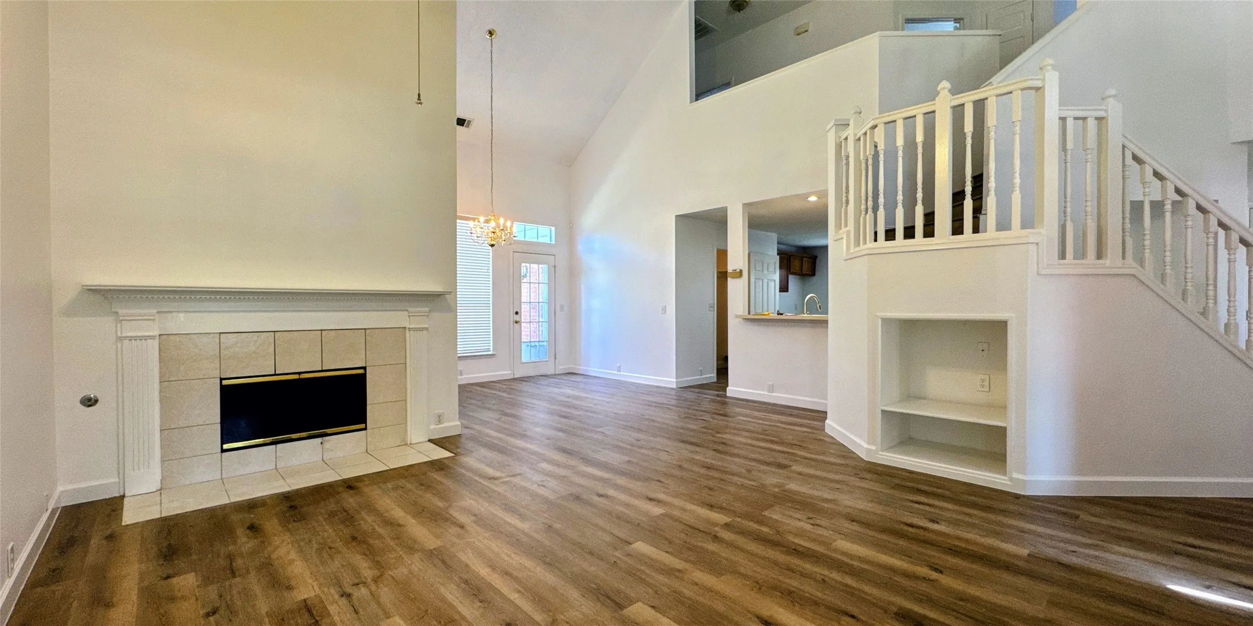 Single Family Residence For Sale in Collin County , 7208 Chateau Drive, Frisco, Texas 75035, 3 Bedroom, 3 Bathroom, 2 Garage spaces, 1,792 Sqft, built in 1995, mls#21307384, Real Estate Agent in Frisco, Homes For Sale in Collin county, Homes For Sale in Frisco, Realtor in Frisco Texas, Real Estate Brokerage Independent Realty Texas, Luminita Cordes Realtor