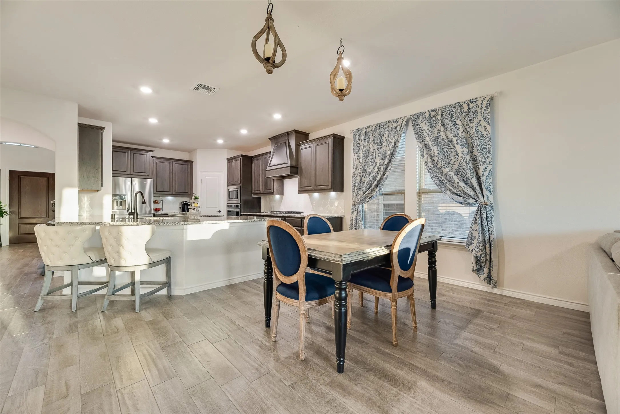 Single Family Residence For Sale in Kaufman County , 1079 Sublime Drive, Heath, Texas 75126, 4 Bedroom, 4 Bathroom, 2 Garage spaces, 3,203 Sqft, built in 2020, Price $449,989, mls#21276995, Real Estate Agent in Heath, Homes For Sale in Kaufman county, Homes For Sale in Heath, Realtor in Heath Texas, Real Estate Brokerage Independent Realty Texas, Luminita Cordes Realtor
