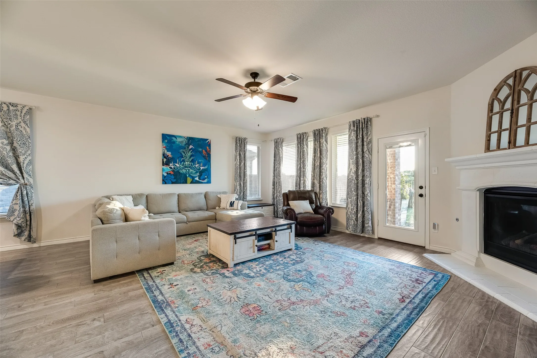 Single Family Residence For Sale in Kaufman County , 1079 Sublime Drive, Heath, Texas 75126, 4 Bedroom, 4 Bathroom, 2 Garage spaces, 3,203 Sqft, built in 2020, Price $449,989, mls#21276995, Real Estate Agent in Heath, Homes For Sale in Kaufman county, Homes For Sale in Heath, Realtor in Heath Texas, Real Estate Brokerage Independent Realty Texas, Luminita Cordes Realtor