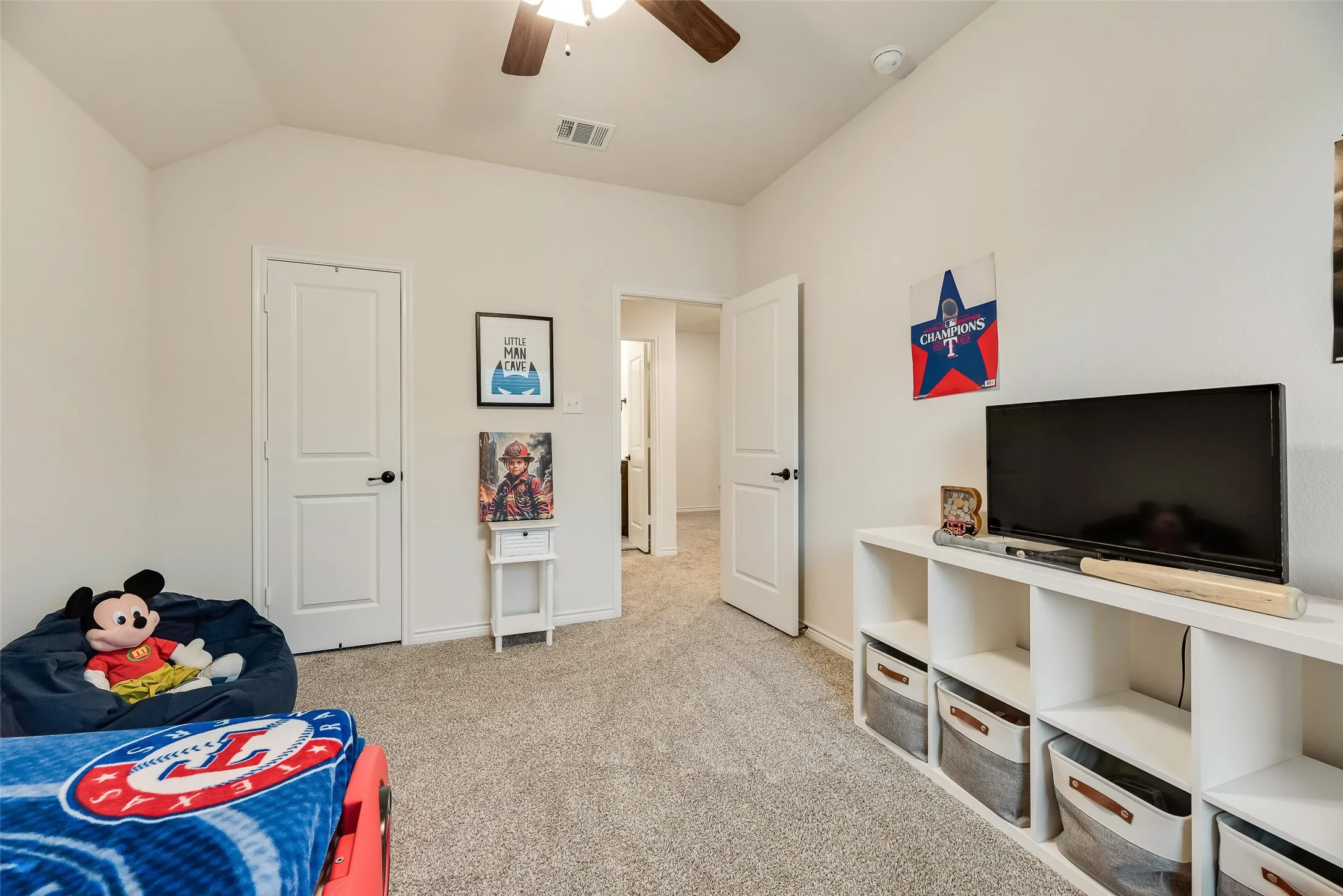 Single Family Residence For Sale in Kaufman County , 1079 Sublime Drive, Heath, Texas 75126, 4 Bedroom, 4 Bathroom, 2 Garage spaces, 3,203 Sqft, built in 2020, Price $449,989, mls#21276995, Real Estate Agent in Heath, Homes For Sale in Kaufman county, Homes For Sale in Heath, Realtor in Heath Texas, Real Estate Brokerage Independent Realty Texas, Luminita Cordes Realtor
