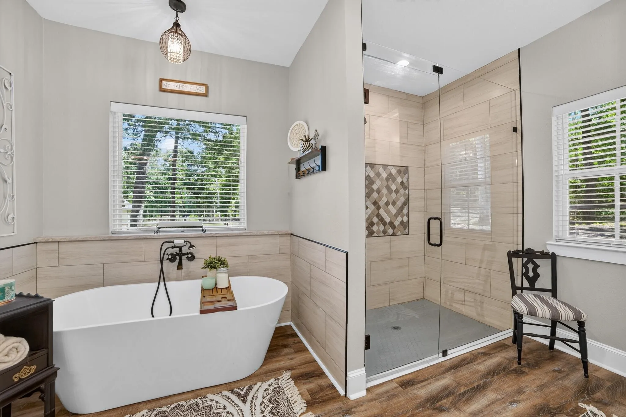 Single Family Residence For Sale in Kaufman County , 125 Oakbend Trail, Mabank, Texas 75147, 4 Bedroom, 3 Bathroom, 3 Garage spaces, 2,857 Sqft, built in 2022, mls#21307355, Real Estate Agent in Mabank, Homes For Sale in Kaufman county, Homes For Sale in Mabank, Realtor in Mabank Texas, Real Estate Brokerage Independent Realty Texas, Luminita Cordes Realtor