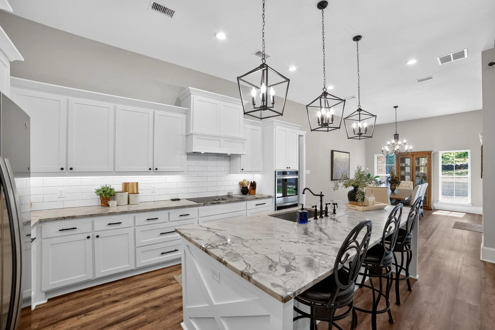 Single Family Residence For Sale in Kaufman County , 125 Oakbend Trail, Mabank, Texas 75147, 4 Bedroom, 3 Bathroom, 3 Garage spaces, 2,857 Sqft, built in 2022, mls#21307355, Real Estate Agent in Mabank, Homes For Sale in Kaufman county, Homes For Sale in Mabank, Realtor in Mabank Texas, Real Estate Brokerage Independent Realty Texas, Luminita Cordes Realtor
