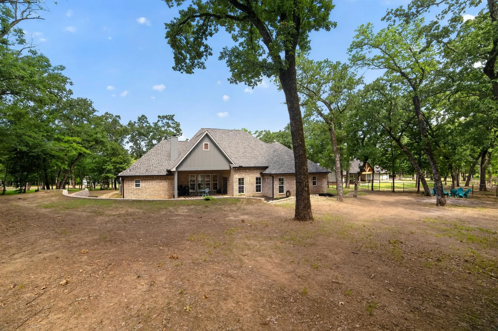 Single Family Residence For Sale in Kaufman County , 125 Oakbend Trail, Mabank, Texas 75147, 4 Bedroom, 3 Bathroom, 3 Garage spaces, 2,857 Sqft, built in 2022, mls#21307355, Real Estate Agent in Mabank, Homes For Sale in Kaufman county, Homes For Sale in Mabank, Realtor in Mabank Texas, Real Estate Brokerage Independent Realty Texas, Luminita Cordes Realtor