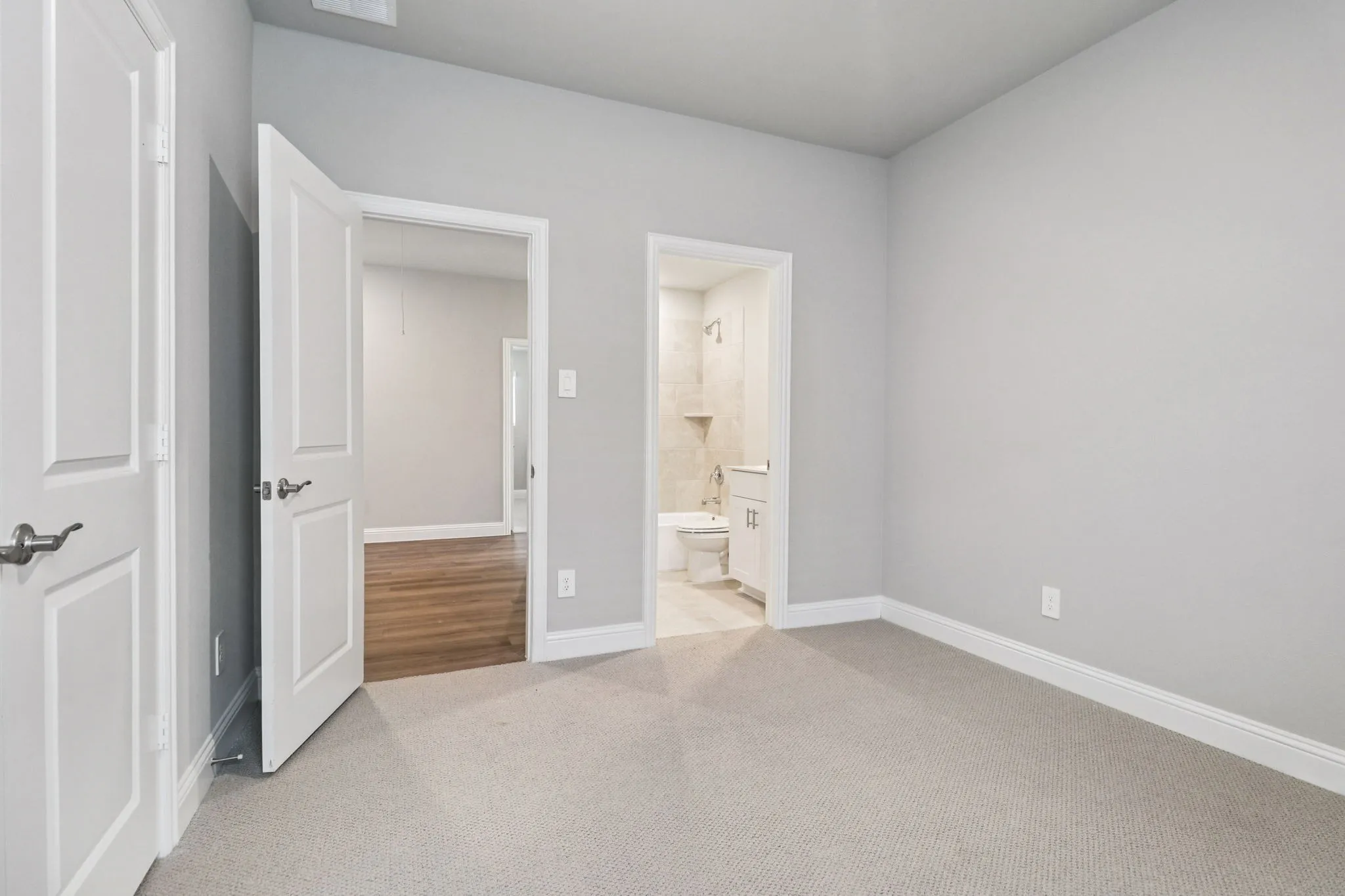 Photo is not of the actual home, but is an inspirational photo of builder’s model home and may depict options, furnishings, and/or decorator features that are not included.