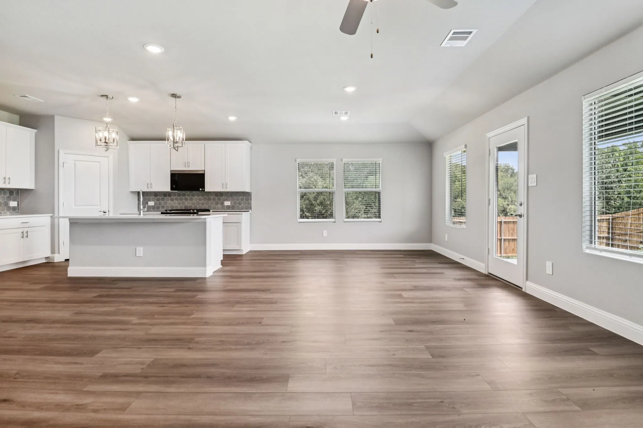 Photo is not of the actual home, but is an inspirational photo of builder’s model home and may depict options, furnishings, and/or decorator features that are not included.