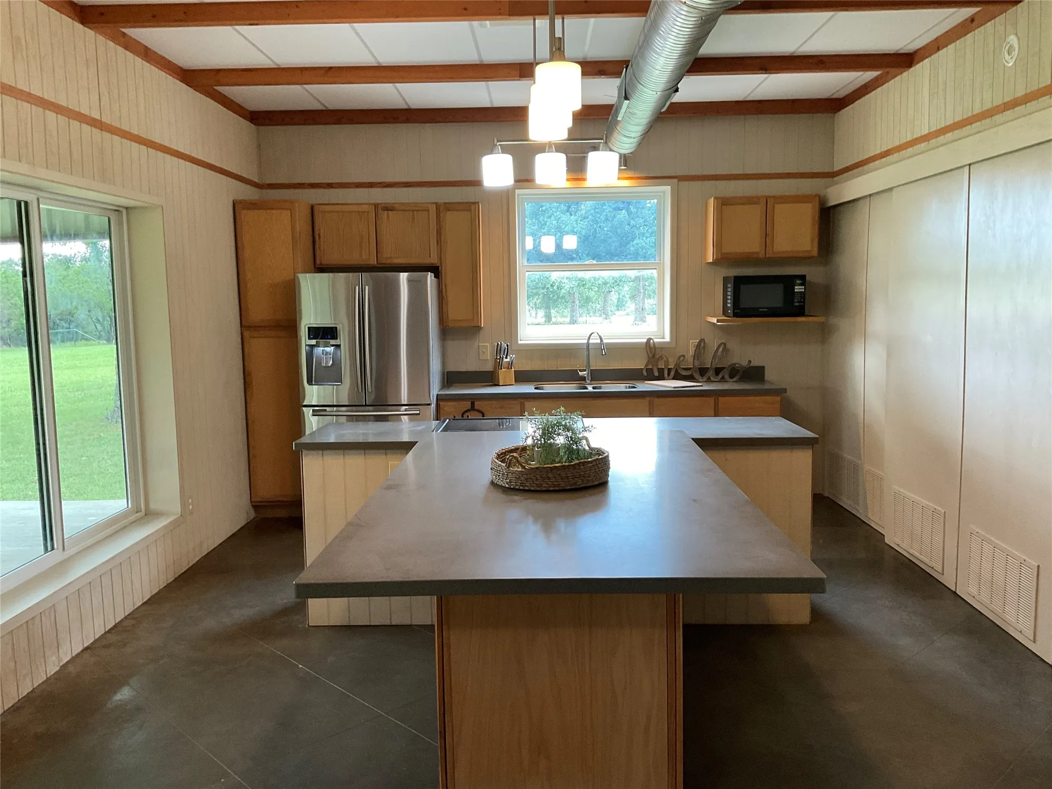 Single Family Residence For Sale in Bosque County , 392 County Road 1410, Morgan, Texas 76671, 2 Bedroom, 2 Bathroom, Garage spaces, 1,300 Sqft, built in 2013, mls#21302075, Real Estate Agent in Morgan, Homes For Sale in Bosque county, Homes For Sale in Morgan, Realtor in Morgan Texas, Real Estate Brokerage Independent Realty Texas, Luminita Cordes Realtor