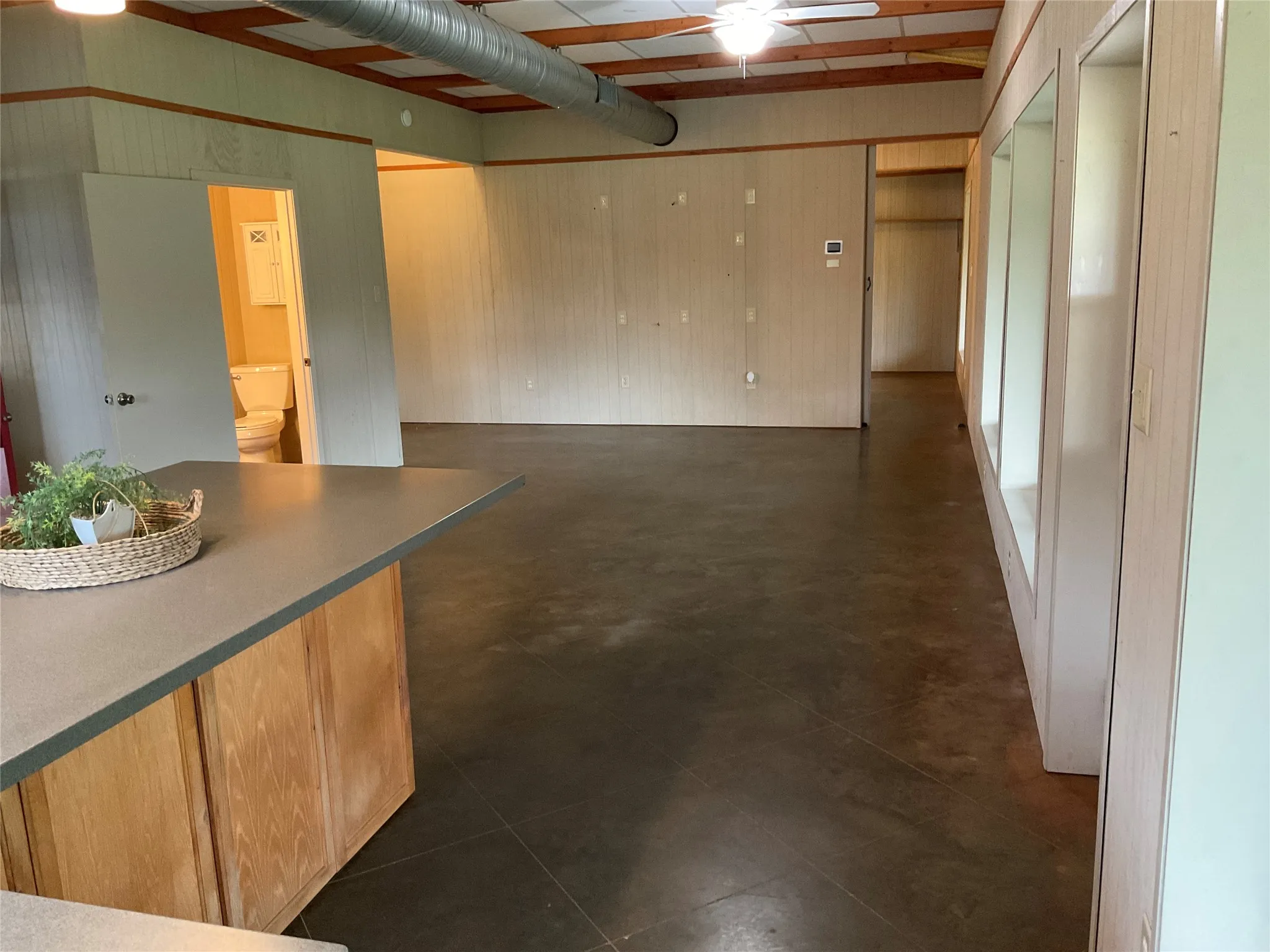Single Family Residence For Sale in Bosque County , 392 County Road 1410, Morgan, Texas 76671, 2 Bedroom, 2 Bathroom, Garage spaces, 1,300 Sqft, built in 2013, mls#21302075, Real Estate Agent in Morgan, Homes For Sale in Bosque county, Homes For Sale in Morgan, Realtor in Morgan Texas, Real Estate Brokerage Independent Realty Texas, Luminita Cordes Realtor