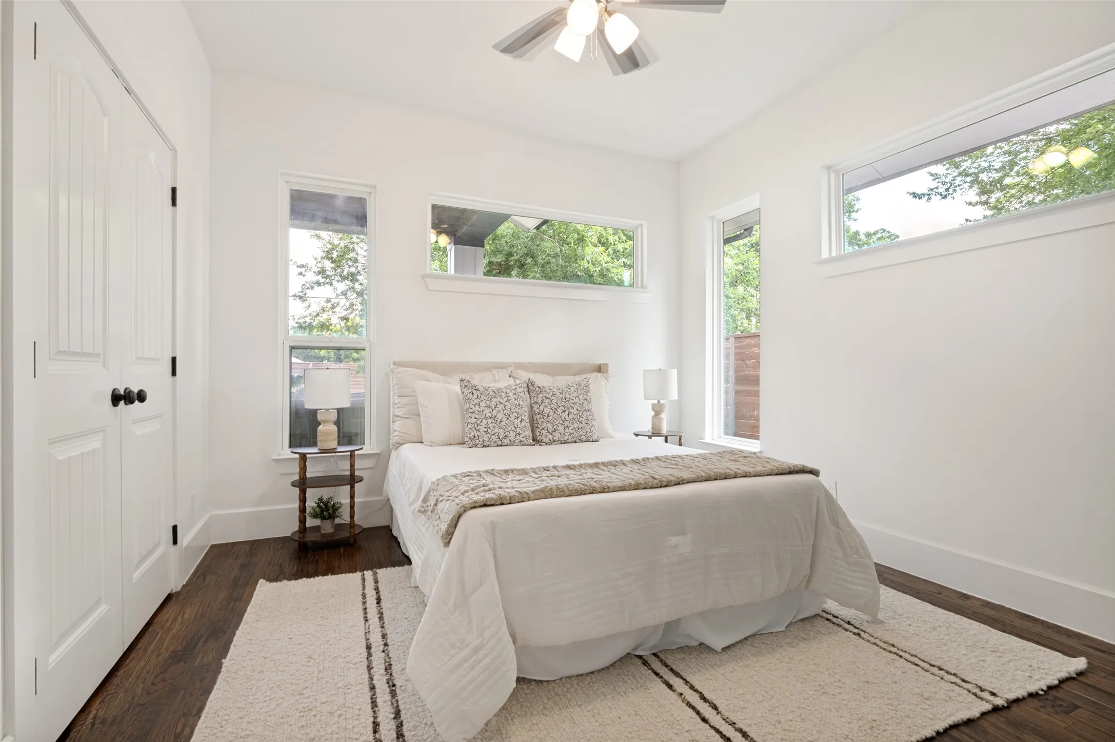 Single Family Residence For Sale in Dallas County , 916 S Montreal Avenue, Dallas, Texas 75208, 3 Bedroom, 2 Bathroom, Garage spaces, 1,664 Sqft, built in 1920, mls#21306513, Real Estate Agent in Dallas, Homes For Sale in Dallas county, Homes For Sale in Dallas, Realtor in Dallas Texas, Real Estate Brokerage Independent Realty Texas, Luminita Cordes Realtor
