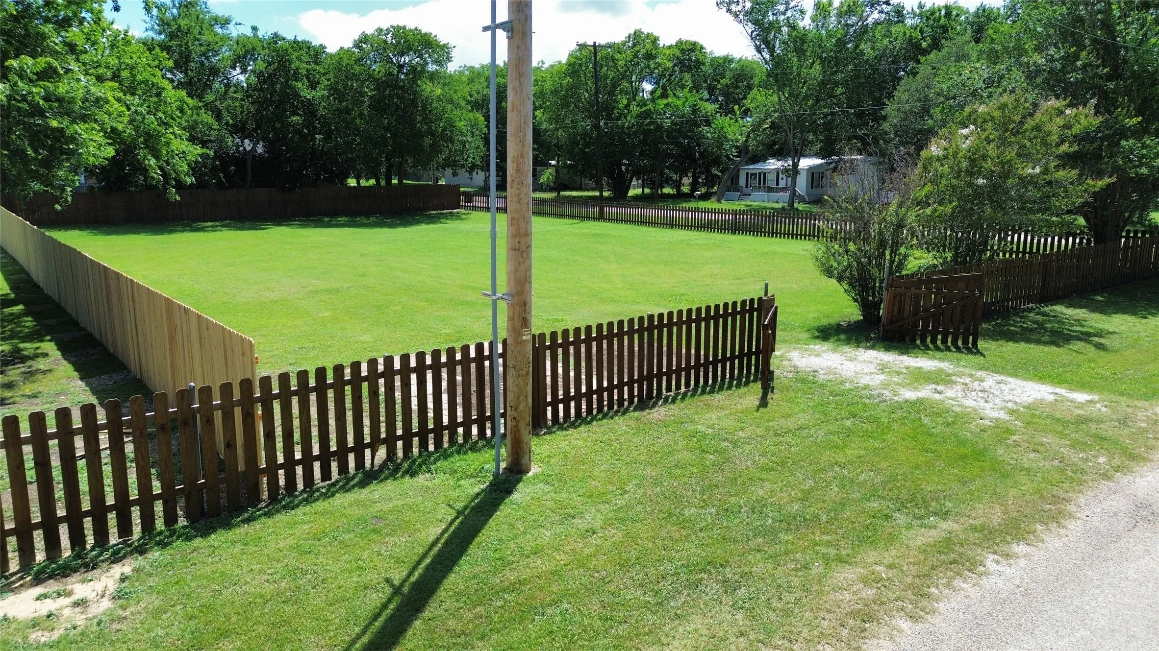 Improved Land For Sale in Ellis County , TBD 10B West Avenue, Milford, Texas 76670, 0, 0, Garage spaces, 0 Sqft, built in 0, Price $40,000, mls#21307415, Real Estate Agent in Milford, Homes For Sale in Ellis county, Homes For Sale in Milford, Realtor in Milford Texas, Real Estate Brokerage Independent Realty Texas, Luminita Cordes Realtor