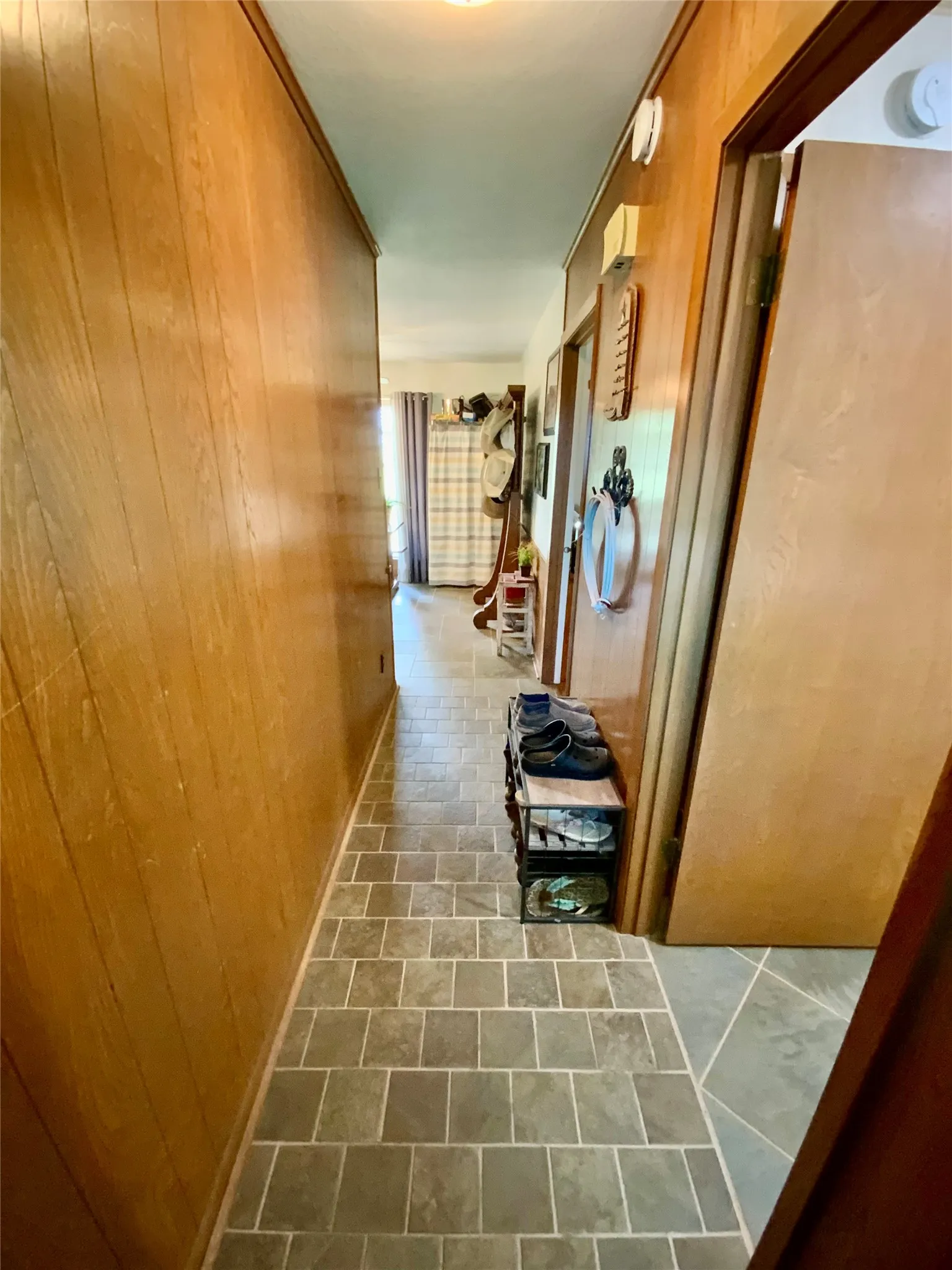 Farm For Sale in Limestone County , 2247 Lcr 654, Thornton, Texas 76687, 4 Bedroom, 2 Bathroom, Garage spaces, 2,702 Sqft, built in 1980, mls#21307378, Real Estate Agent in Thornton, Homes For Sale in Limestone county, Homes For Sale in Thornton, Realtor in Thornton Texas, Real Estate Brokerage Independent Realty Texas, Luminita Cordes Realtor