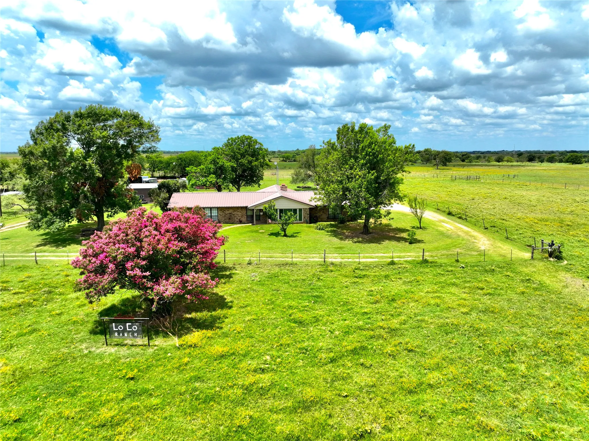 Farm For Sale in Limestone County , 2247 Lcr 654, Thornton, Texas 76687, 4 Bedroom, 2 Bathroom, Garage spaces, 2,702 Sqft, built in 1980, mls#21307378, Real Estate Agent in Thornton, Homes For Sale in Limestone county, Homes For Sale in Thornton, Realtor in Thornton Texas, Real Estate Brokerage Independent Realty Texas, Luminita Cordes Realtor