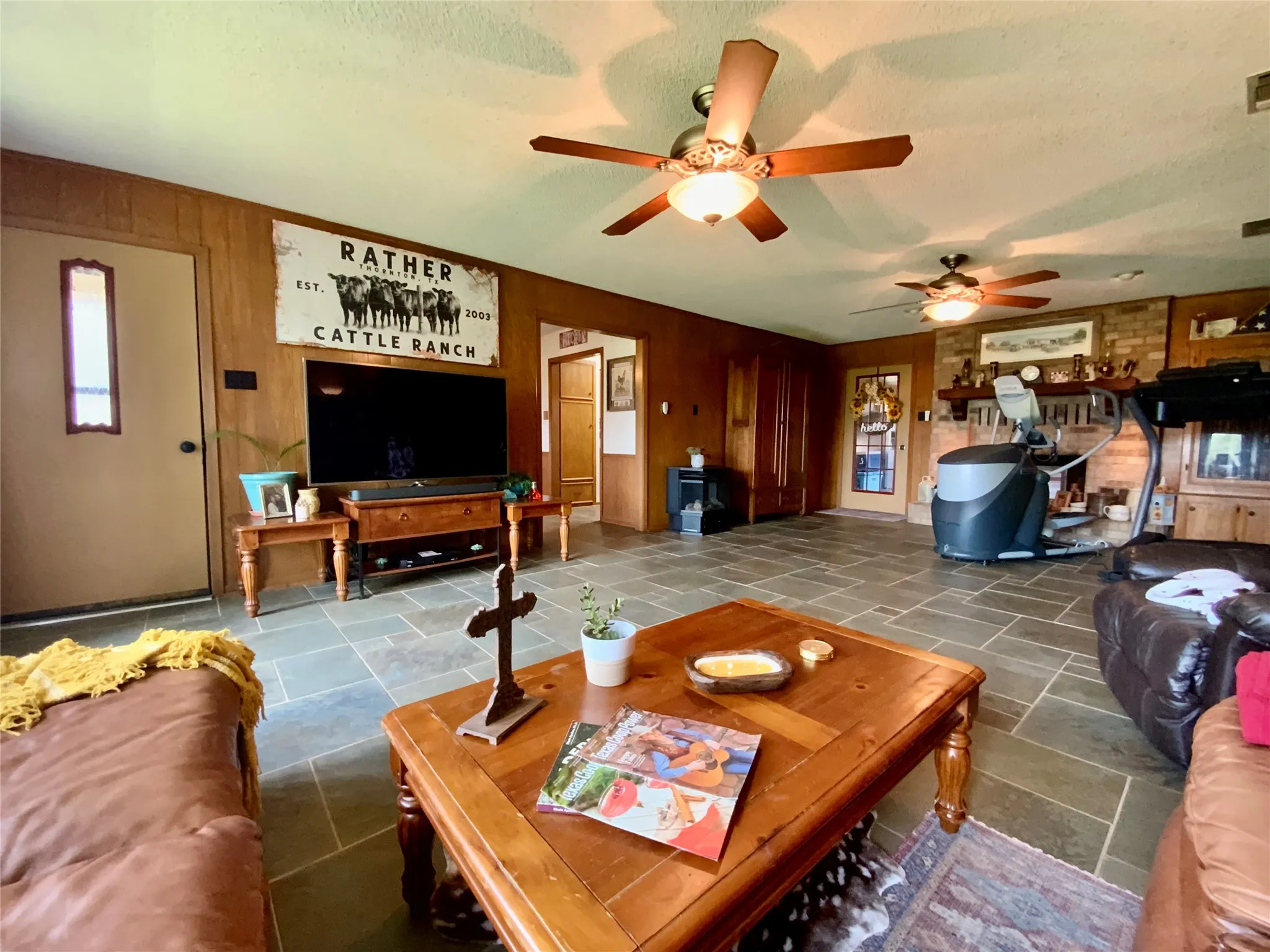 Farm For Sale in Limestone County , 2247 Lcr 654, Thornton, Texas 76687, 4 Bedroom, 2 Bathroom, Garage spaces, 2,702 Sqft, built in 1980, mls#21307378, Real Estate Agent in Thornton, Homes For Sale in Limestone county, Homes For Sale in Thornton, Realtor in Thornton Texas, Real Estate Brokerage Independent Realty Texas, Luminita Cordes Realtor