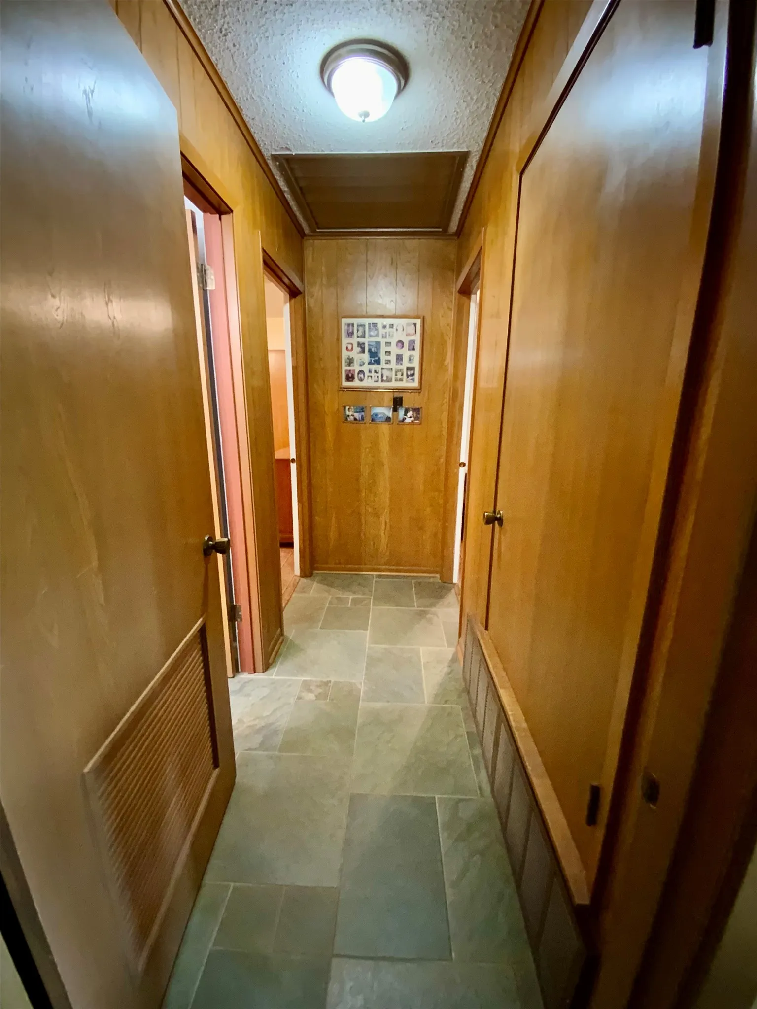 Farm For Sale in Limestone County , 2247 Lcr 654, Thornton, Texas 76687, 4 Bedroom, 2 Bathroom, Garage spaces, 2,702 Sqft, built in 1980, mls#21307378, Real Estate Agent in Thornton, Homes For Sale in Limestone county, Homes For Sale in Thornton, Realtor in Thornton Texas, Real Estate Brokerage Independent Realty Texas, Luminita Cordes Realtor