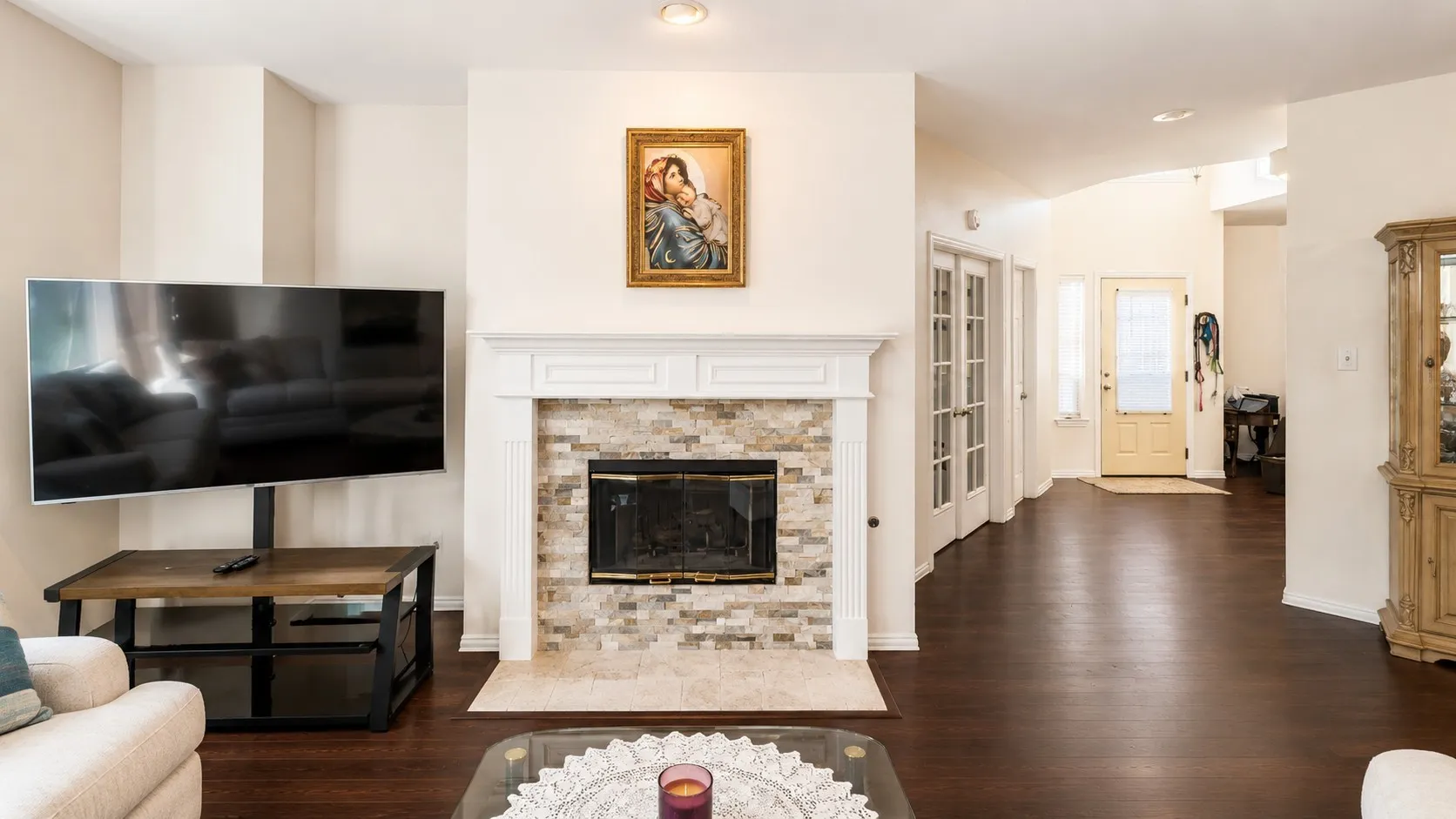 Single Family Residence For Sale in Tarrant County , 5412 Pecan Creek Circle, Fort Worth, Texas 76244, 4 Bedrooms, 3 Bathrooms, 2 Garage spaces, 2,413 Sqft, built in 2001, Price $385,000, mls#21306941, Real Estate Agent in Fort Worth, Homes For Sale in Tarrant county, Homes For Sale in Fort Worth, Realtor in Fort Worth Texas, Real Estate Brokerage Independent Realty Texas, Luminita Cordes Realtor