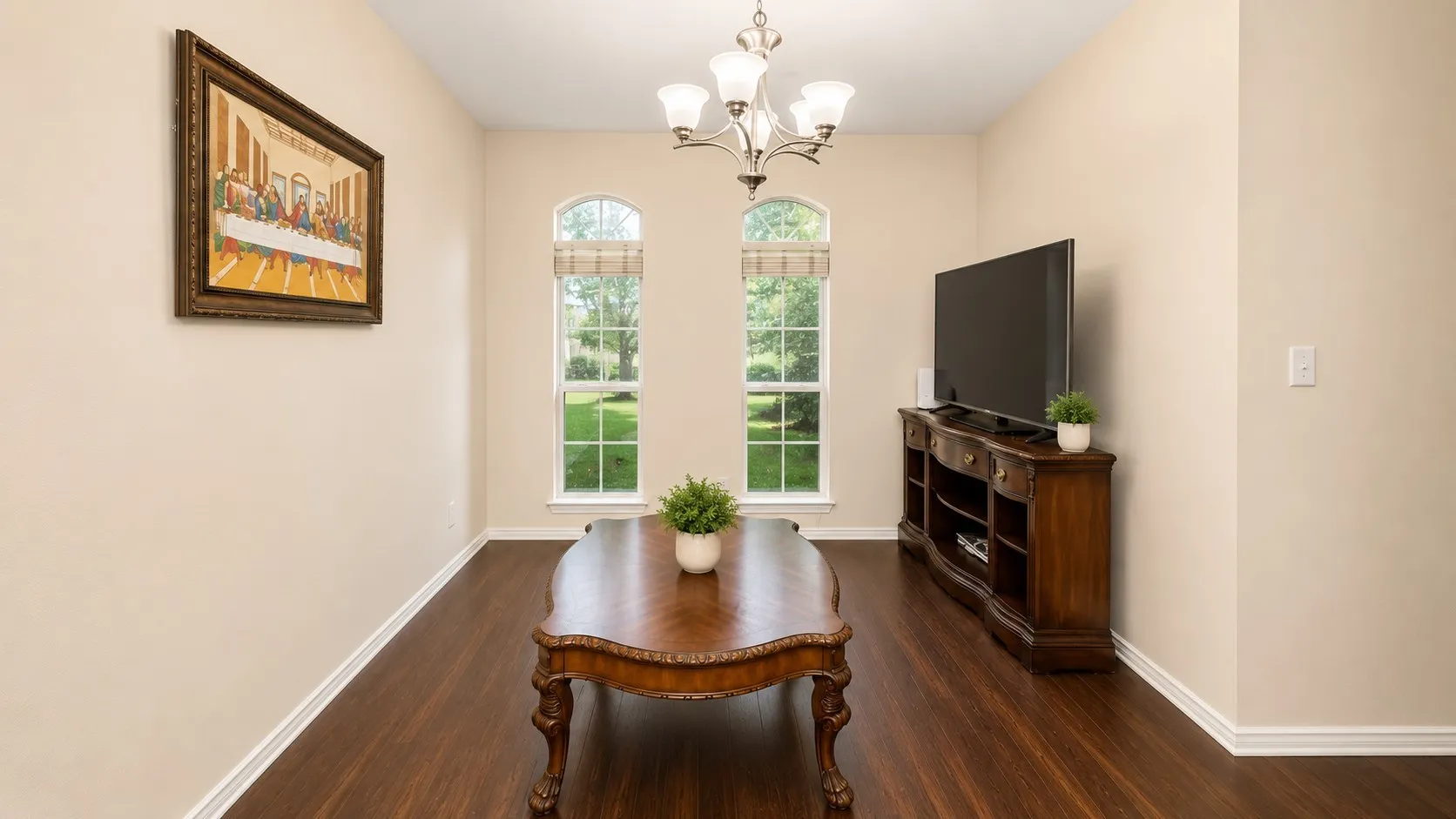 Single Family Residence For Sale in Tarrant County , 5412 Pecan Creek Circle, Fort Worth, Texas 76244, 4 Bedrooms, 3 Bathrooms, 2 Garage spaces, 2,413 Sqft, built in 2001, Price $385,000, mls#21306941, Real Estate Agent in Fort Worth, Homes For Sale in Tarrant county, Homes For Sale in Fort Worth, Realtor in Fort Worth Texas, Real Estate Brokerage Independent Realty Texas, Luminita Cordes Realtor