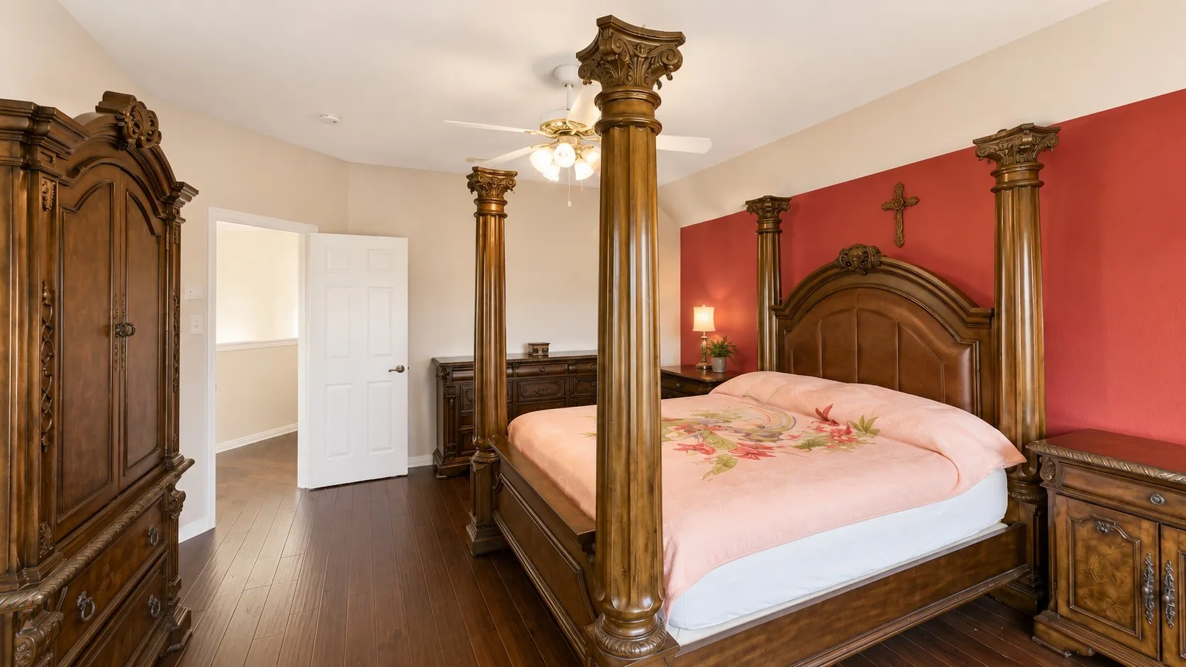 Single Family Residence For Sale in Tarrant County , 5412 Pecan Creek Circle, Fort Worth, Texas 76244, 4 Bedrooms, 3 Bathrooms, 2 Garage spaces, 2,413 Sqft, built in 2001, Price $385,000, mls#21306941, Real Estate Agent in Fort Worth, Homes For Sale in Tarrant county, Homes For Sale in Fort Worth, Realtor in Fort Worth Texas, Real Estate Brokerage Independent Realty Texas, Luminita Cordes Realtor