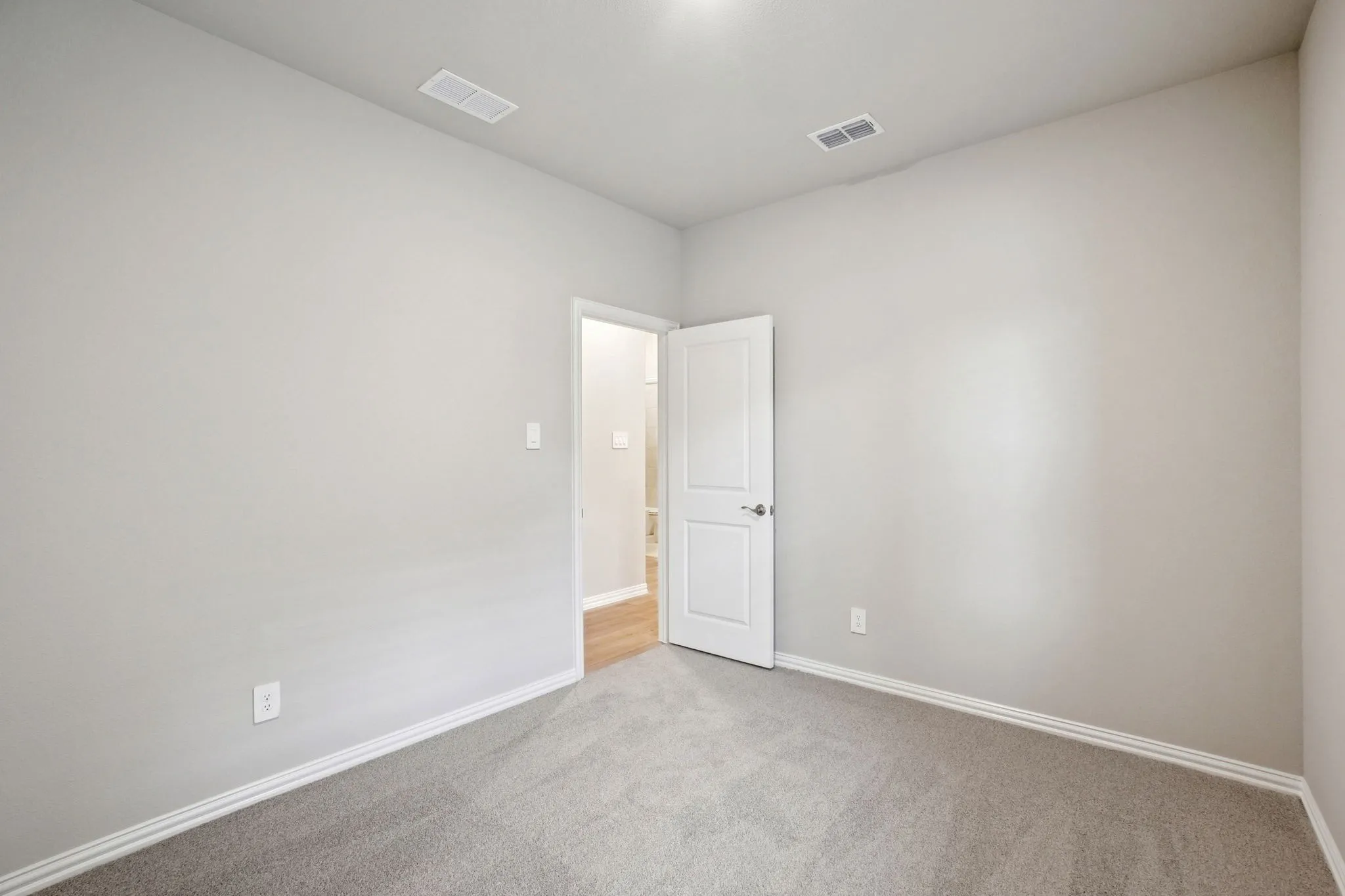 Photo is not of the actual home, but is an inspirational photo of builder’s model home and may depict options, furnishings, and/or decorator features that are not included.