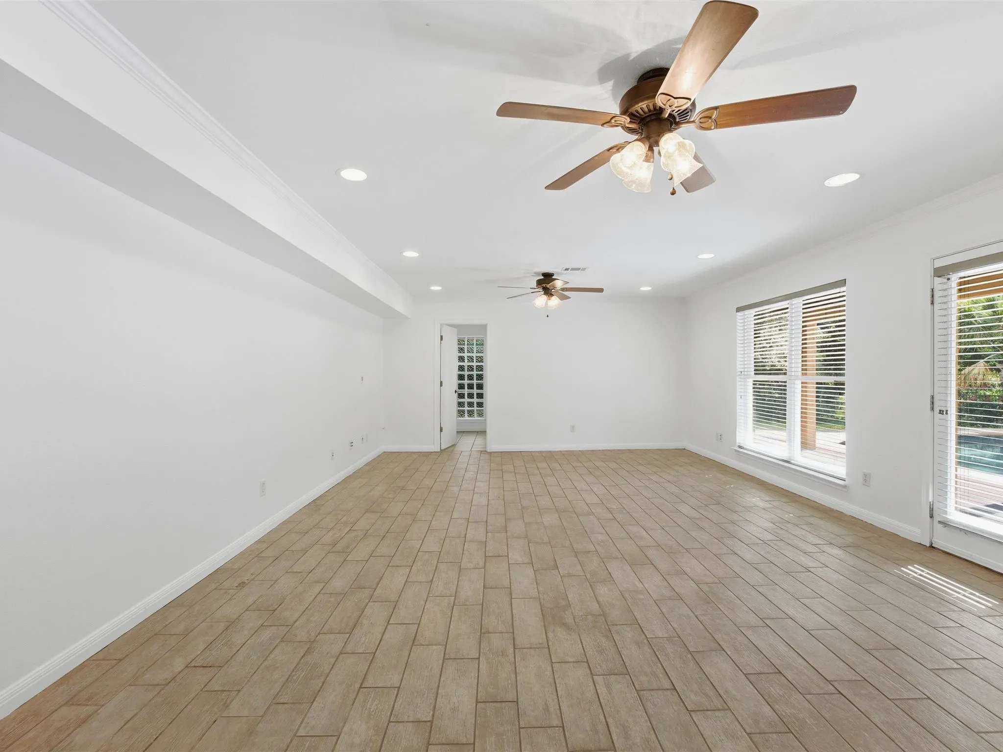 Single Family Residence For Sale in Tarrant County , 4400 Summercrest Court, Fort Worth, Texas 76109, 6 Bedroom, 7 Bathroom, 2 Garage spaces, 6,195 Sqft, built in 1966, mls#21305811, Real Estate Agent in Fort Worth, Homes For Sale in Tarrant county, Homes For Sale in Fort Worth, Realtor in Fort Worth Texas, Real Estate Brokerage Independent Realty Texas, Luminita Cordes Realtor