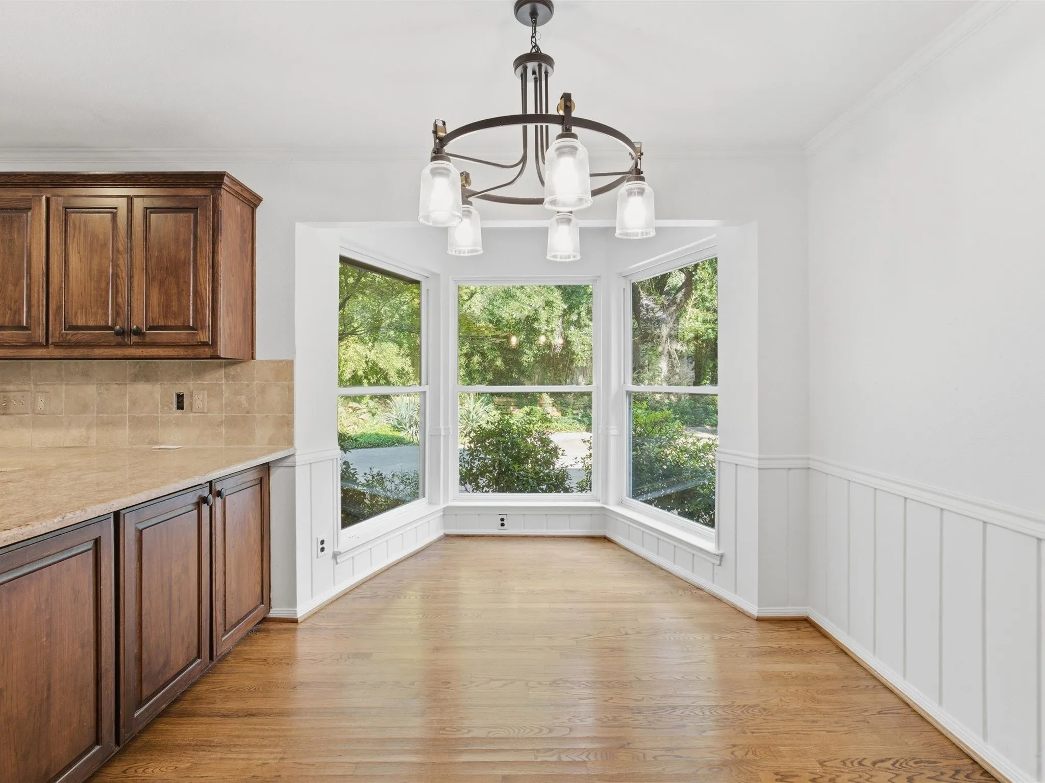 Single Family Residence For Sale in Tarrant County , 4400 Summercrest Court, Fort Worth, Texas 76109, 6 Bedroom, 7 Bathroom, 2 Garage spaces, 6,195 Sqft, built in 1966, mls#21305811, Real Estate Agent in Fort Worth, Homes For Sale in Tarrant county, Homes For Sale in Fort Worth, Realtor in Fort Worth Texas, Real Estate Brokerage Independent Realty Texas, Luminita Cordes Realtor