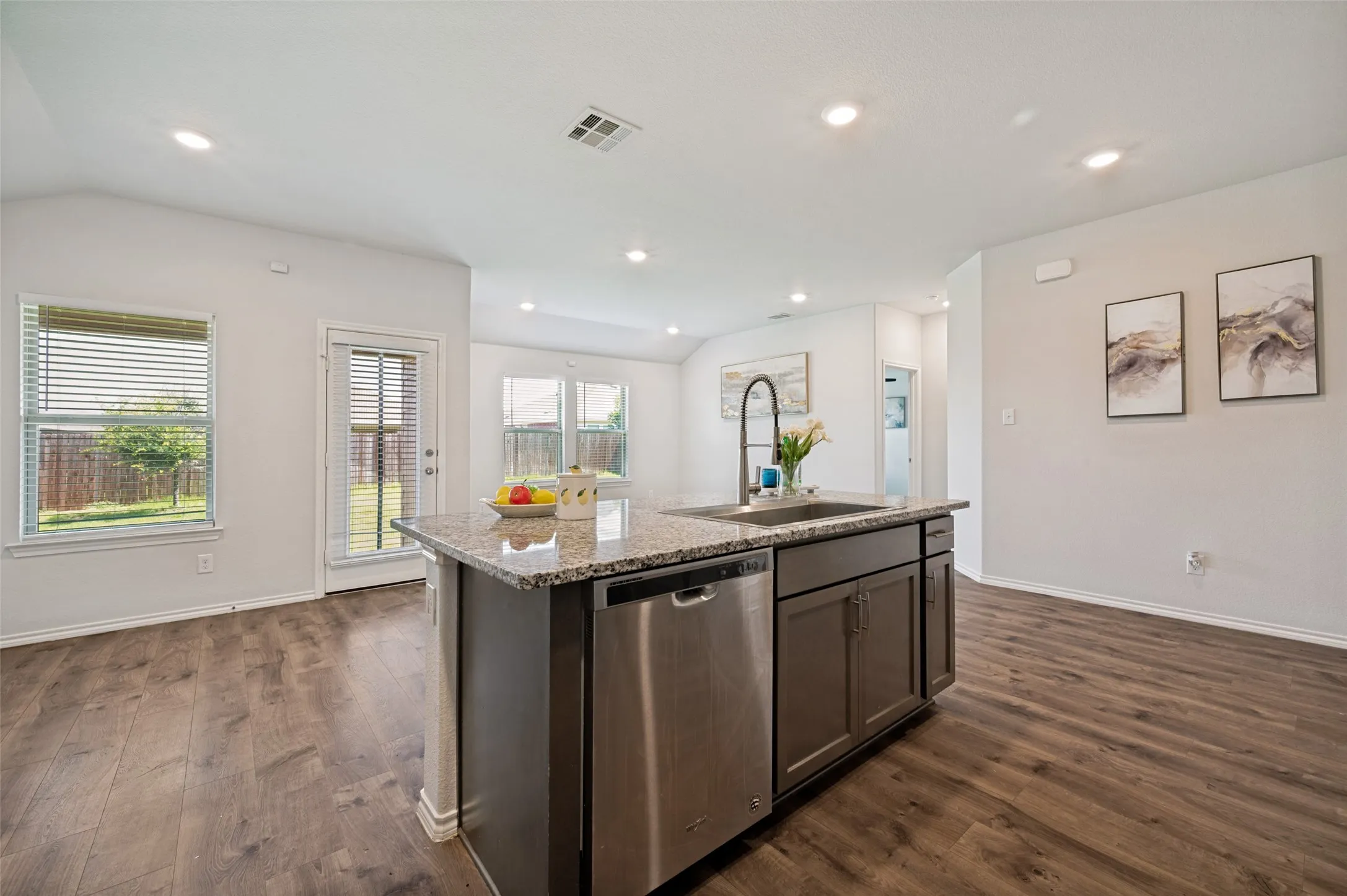 Single Family Residence For Sale in Denton County , 905 English Drive, Aubrey, Texas 76227, 4 Bedroom, 2 Bathroom, 2 Garage spaces, 1,590 Sqft, built in 2020, mls#21307440, Real Estate Agent in Aubrey, Homes For Sale in Denton county, Homes For Sale in Aubrey, Realtor in Aubrey Texas, Real Estate Brokerage Independent Realty Texas, Luminita Cordes Realtor