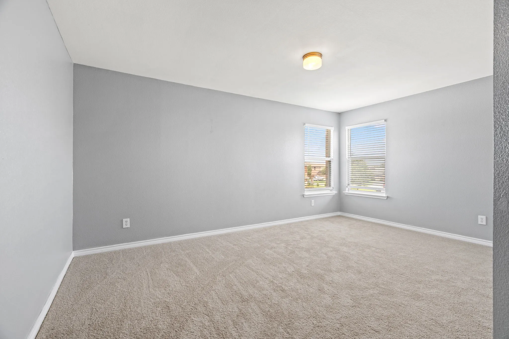 Single Family Residence For Rent in Dallas County , 14801 Whispering Court, Balch Springs, Texas 75180, 5 Bedroom, 4 Bathroom, 2 Garage spaces, 3,238 Sqft, built in 2006, mls#21307431, Real Estate Agent in Balch Springs, Homes For Rent in Dallas county, Homes For Rent in Balch Springs, Realtor in Balch Springs Texas, Real Estate Brokerage Independent Realty Texas, Luminita Cordes Realtor