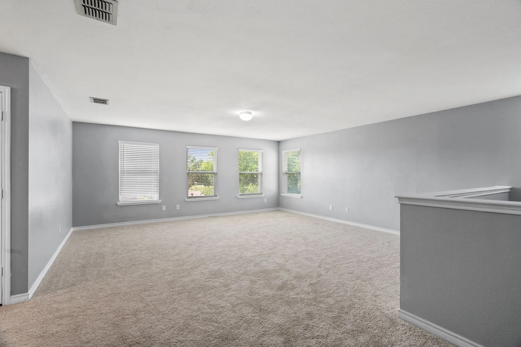 Single Family Residence For Rent in Dallas County , 14801 Whispering Court, Balch Springs, Texas 75180, 5 Bedroom, 4 Bathroom, 2 Garage spaces, 3,238 Sqft, built in 2006, mls#21307431, Real Estate Agent in Balch Springs, Homes For Rent in Dallas county, Homes For Rent in Balch Springs, Realtor in Balch Springs Texas, Real Estate Brokerage Independent Realty Texas, Luminita Cordes Realtor