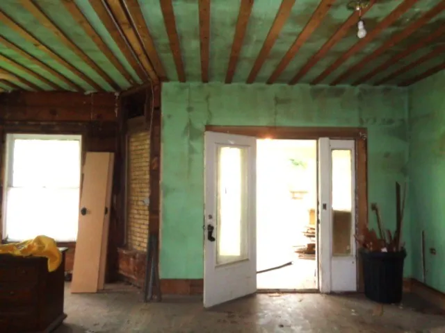 Single Family Residence For Sale in Wood County , 200 S Post Oak, Winnsboro, Texas 75494, 3 Bedrooms, 1 Bathroom, Garage spaces, 1,600 Sqft, built in 1964, Price $59,000, mls#21307461, Real Estate Agent in Winnsboro, Homes For Sale in Wood county, Homes For Sale in Winnsboro, Realtor in Winnsboro Texas, Real Estate Brokerage Independent Realty Texas, Luminita Cordes Realtor