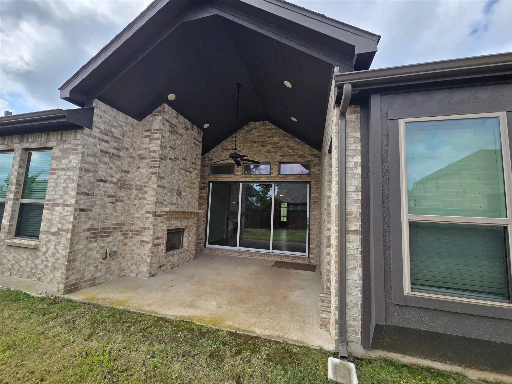 Single Family Residence For Sale in Collin County , 1917 Cotton Creek Pass, Mc Kinney, Texas 75071, 4 Bedroom, 4 Bathroom, 3 Garage spaces, 2,648 Sqft, built in 2023, mls#21307451, Real Estate Agent in Mc Kinney, Homes For Sale in Collin county, Homes For Sale in Mc Kinney, Realtor in Mc Kinney Texas, Real Estate Brokerage Independent Realty Texas, Luminita Cordes Realtor