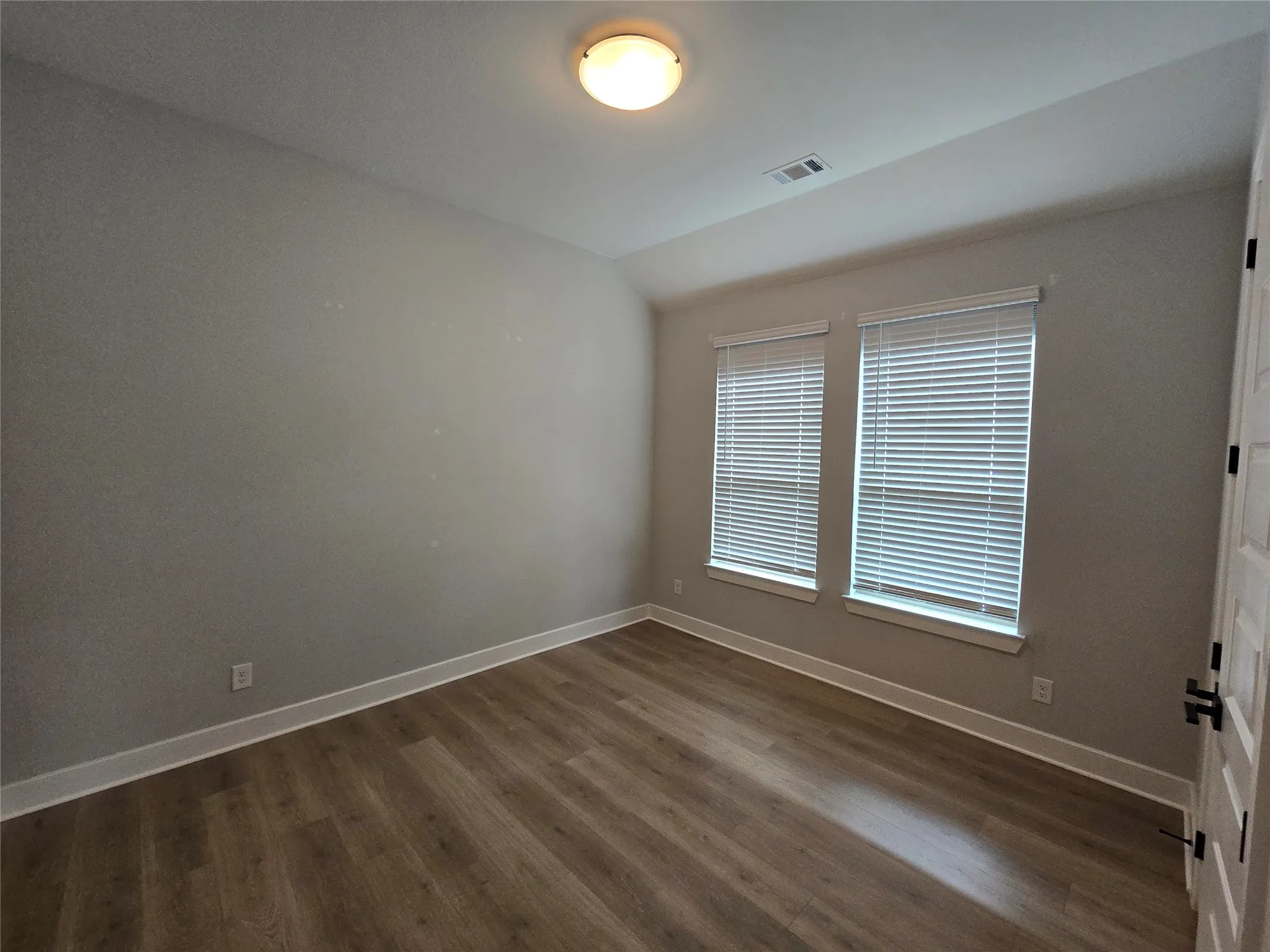 Single Family Residence For Sale in Collin County , 1917 Cotton Creek Pass, Mc Kinney, Texas 75071, 4 Bedroom, 4 Bathroom, 3 Garage spaces, 2,648 Sqft, built in 2023, mls#21307451, Real Estate Agent in Mc Kinney, Homes For Sale in Collin county, Homes For Sale in Mc Kinney, Realtor in Mc Kinney Texas, Real Estate Brokerage Independent Realty Texas, Luminita Cordes Realtor