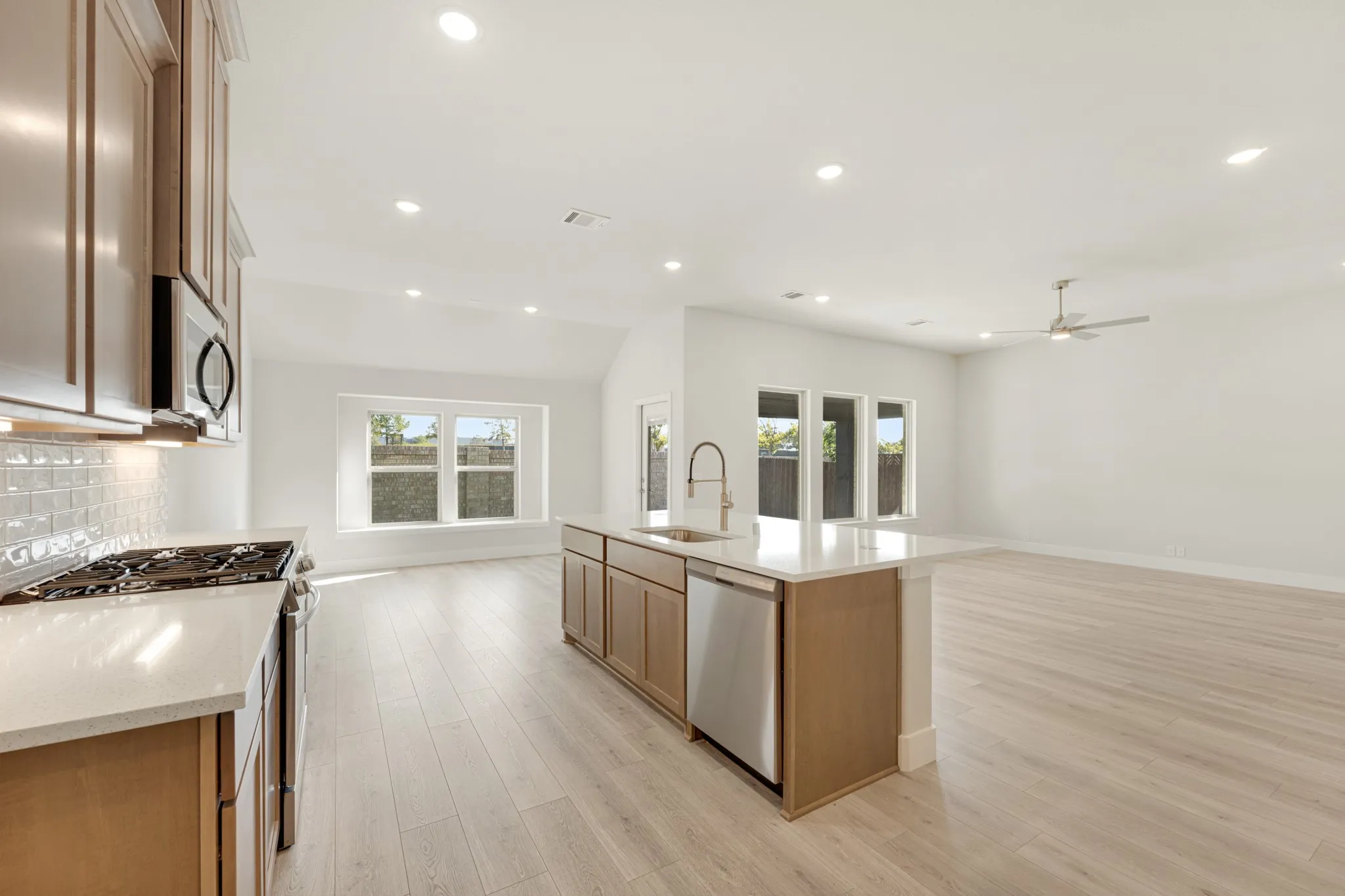 Single Family Residence For Sale in Dallas County , 131 Red Cedar Court, Balch Springs, Texas 75181, 4 Bedroom, 3 Bathroom, 2 Garage spaces, 2,255 Sqft, built in 2026, mls#21307462, Real Estate Agent in Balch Springs, Homes For Sale in Dallas county, Homes For Sale in Balch Springs, Realtor in Balch Springs Texas, Real Estate Brokerage Independent Realty Texas, Luminita Cordes Realtor