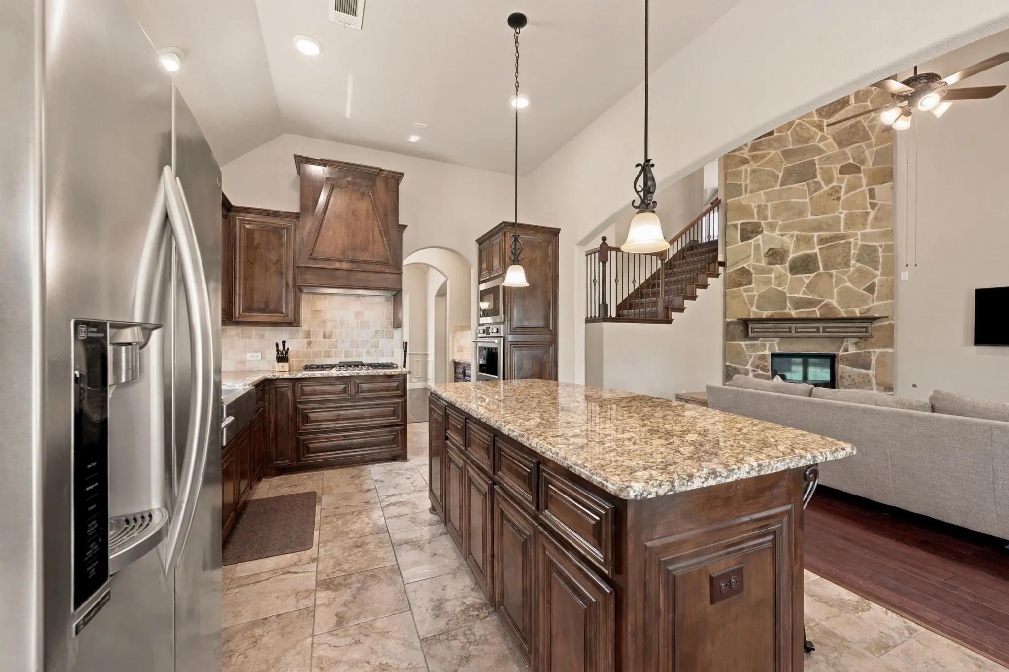 Single Family Residence For Sale in Tarrant County , 4008 Las Colina Drive, Fort Worth, Texas 76179, 5 Bedroom, 3 Bathroom, 2 Garage spaces, 2,797 Sqft, built in 2017, mls#21307433, Real Estate Agent in Fort Worth, Homes For Sale in Tarrant county, Homes For Sale in Fort Worth, Realtor in Fort Worth Texas, Real Estate Brokerage Independent Realty Texas, Luminita Cordes Realtor