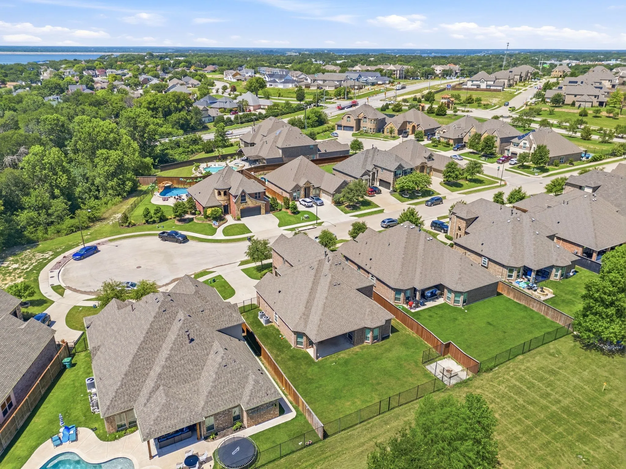 Single Family Residence For Sale in Tarrant County , 4008 Las Colina Drive, Fort Worth, Texas 76179, 5 Bedroom, 3 Bathroom, 2 Garage spaces, 2,797 Sqft, built in 2017, mls#21307433, Real Estate Agent in Fort Worth, Homes For Sale in Tarrant county, Homes For Sale in Fort Worth, Realtor in Fort Worth Texas, Real Estate Brokerage Independent Realty Texas, Luminita Cordes Realtor