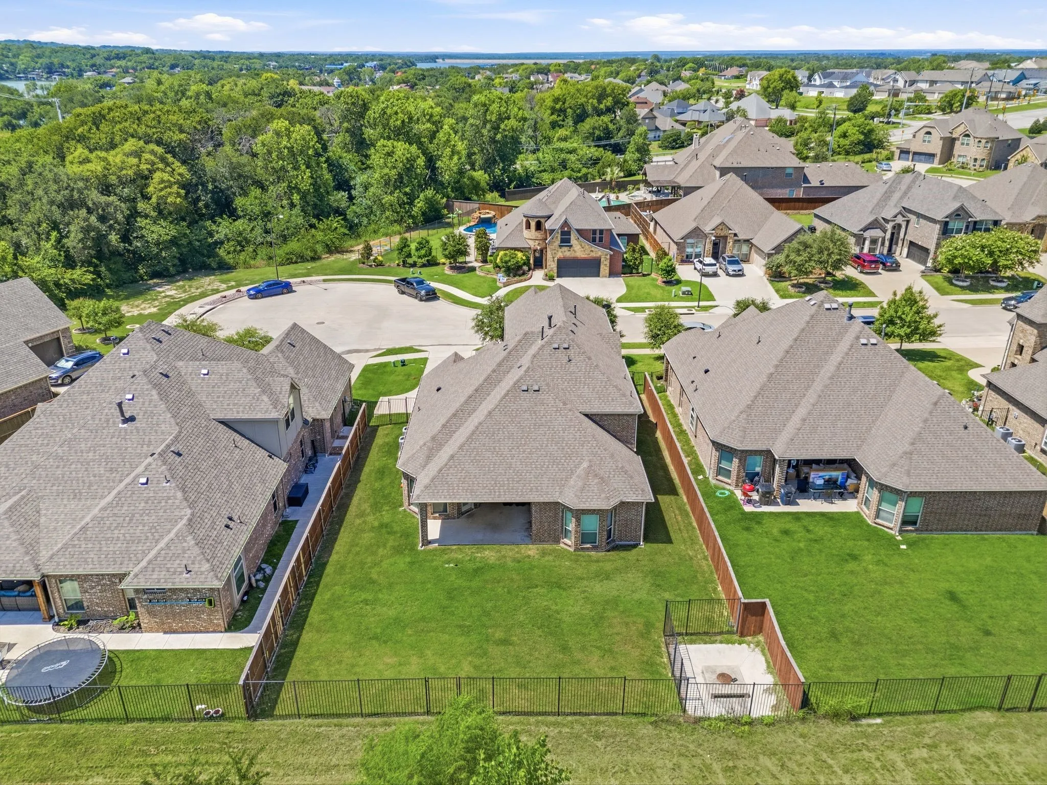 Single Family Residence For Sale in Tarrant County , 4008 Las Colina Drive, Fort Worth, Texas 76179, 5 Bedroom, 3 Bathroom, 2 Garage spaces, 2,797 Sqft, built in 2017, mls#21307433, Real Estate Agent in Fort Worth, Homes For Sale in Tarrant county, Homes For Sale in Fort Worth, Realtor in Fort Worth Texas, Real Estate Brokerage Independent Realty Texas, Luminita Cordes Realtor