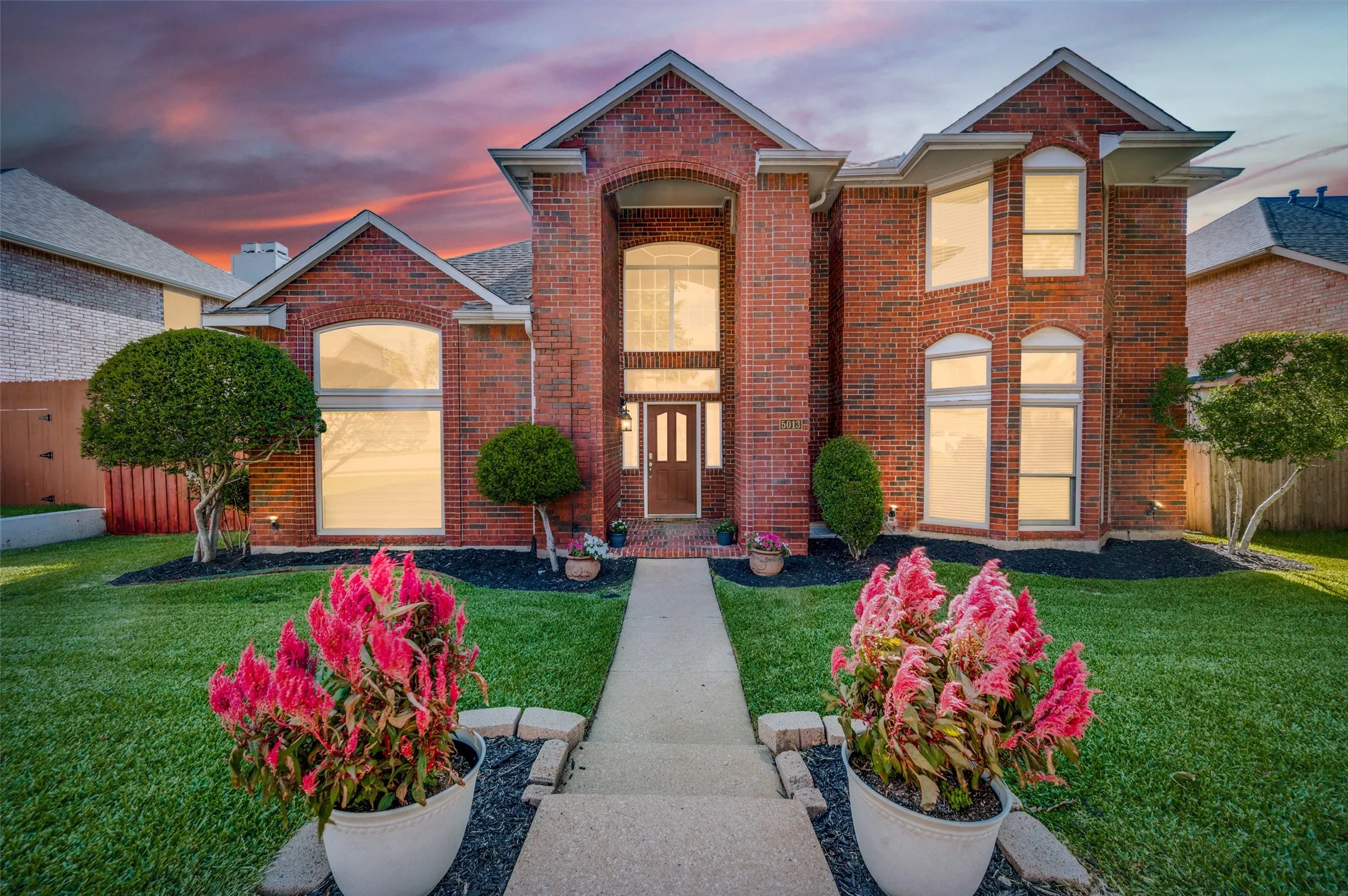 Single Family Residence For Sale in Denton County , 5013 Ridgecrest Drive, The Colony, Texas 75056, 4 Bedroom, 3 Bathroom, 2 Garage spaces, 2,920 Sqft, built in 1992, mls#21307131, Real Estate Agent in The Colony, Homes For Sale in Denton county, Homes For Sale in The Colony, Realtor in The Colony Texas, Real Estate Brokerage Independent Realty Texas, Luminita Cordes Realtor