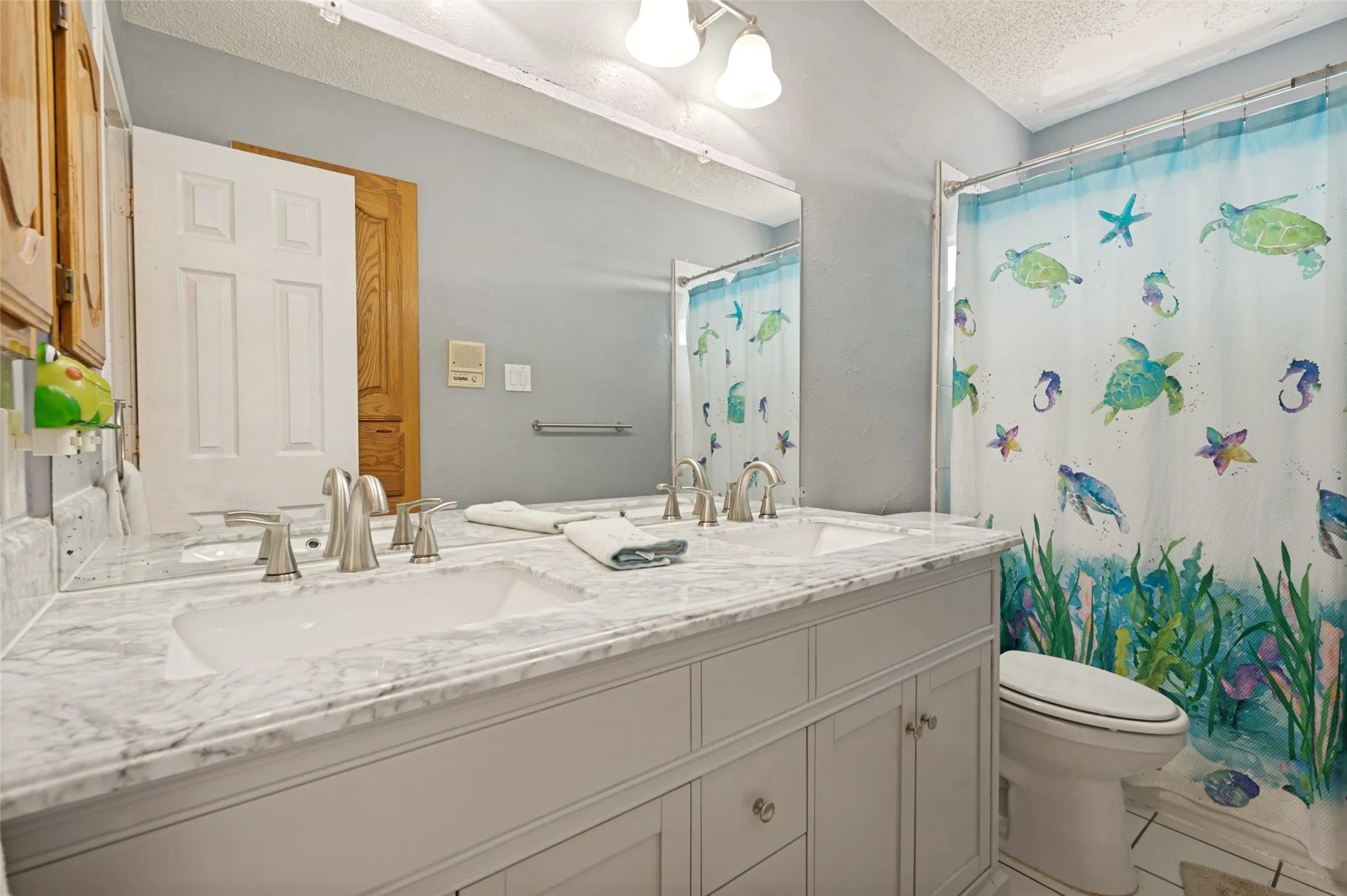 Single Family Residence For Sale in Denton County , 5013 Ridgecrest Drive, The Colony, Texas 75056, 4 Bedroom, 3 Bathroom, 2 Garage spaces, 2,920 Sqft, built in 1992, mls#21307131, Real Estate Agent in The Colony, Homes For Sale in Denton county, Homes For Sale in The Colony, Realtor in The Colony Texas, Real Estate Brokerage Independent Realty Texas, Luminita Cordes Realtor