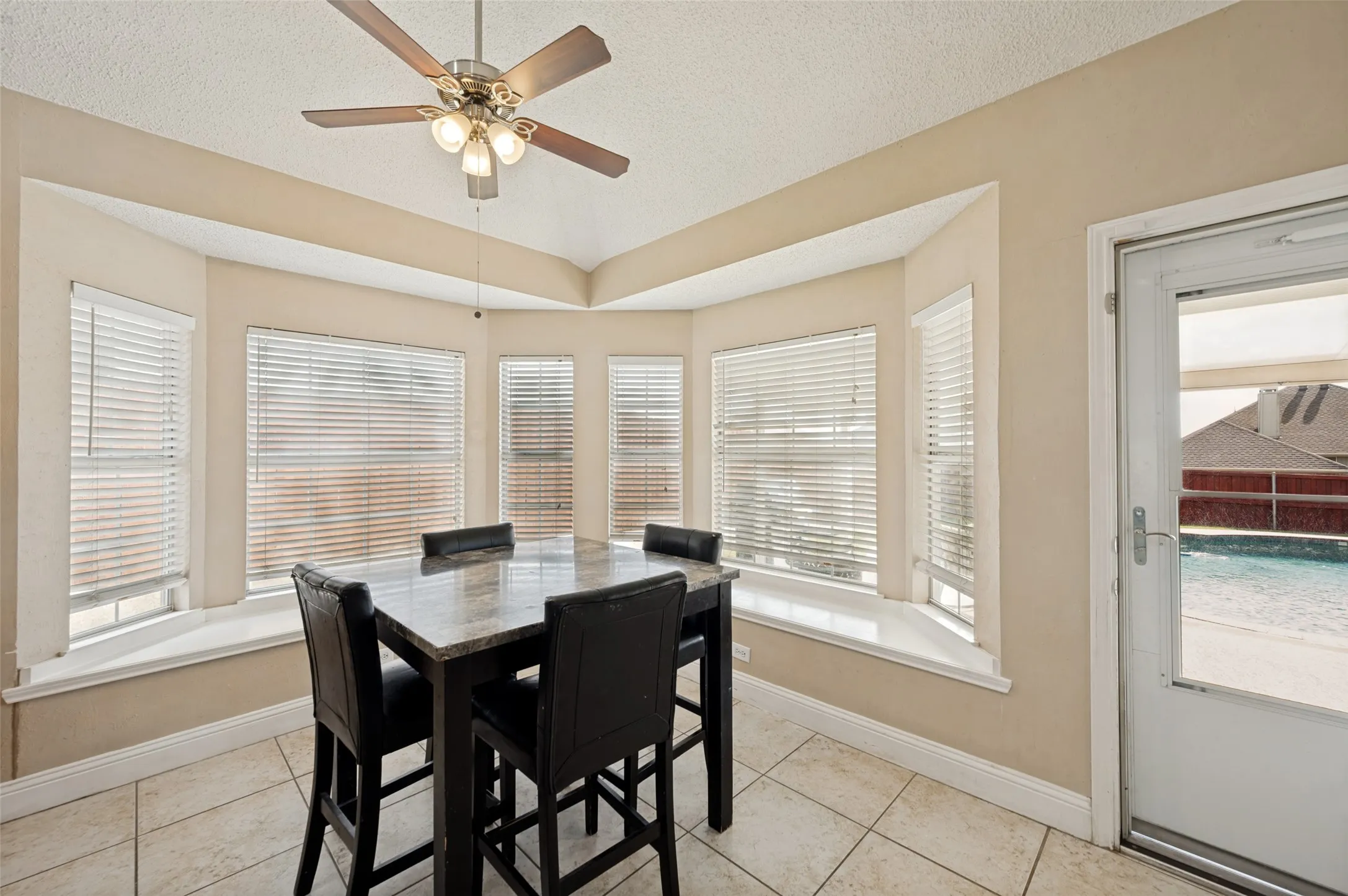 Single Family Residence For Sale in Denton County , 5013 Ridgecrest Drive, The Colony, Texas 75056, 4 Bedroom, 3 Bathroom, 2 Garage spaces, 2,920 Sqft, built in 1992, mls#21307131, Real Estate Agent in The Colony, Homes For Sale in Denton county, Homes For Sale in The Colony, Realtor in The Colony Texas, Real Estate Brokerage Independent Realty Texas, Luminita Cordes Realtor