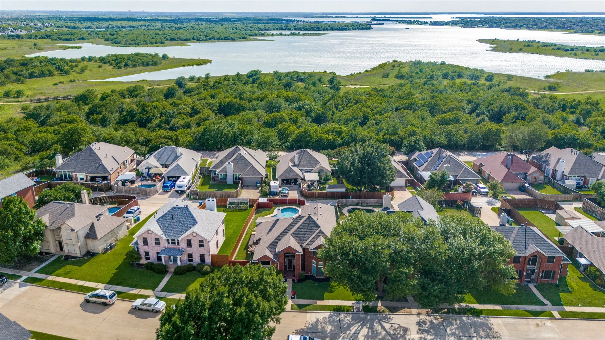 Single Family Residence For Sale in Denton County , 5013 Ridgecrest Drive, The Colony, Texas 75056, 4 Bedroom, 3 Bathroom, 2 Garage spaces, 2,920 Sqft, built in 1992, mls#21307131, Real Estate Agent in The Colony, Homes For Sale in Denton county, Homes For Sale in The Colony, Realtor in The Colony Texas, Real Estate Brokerage Independent Realty Texas, Luminita Cordes Realtor