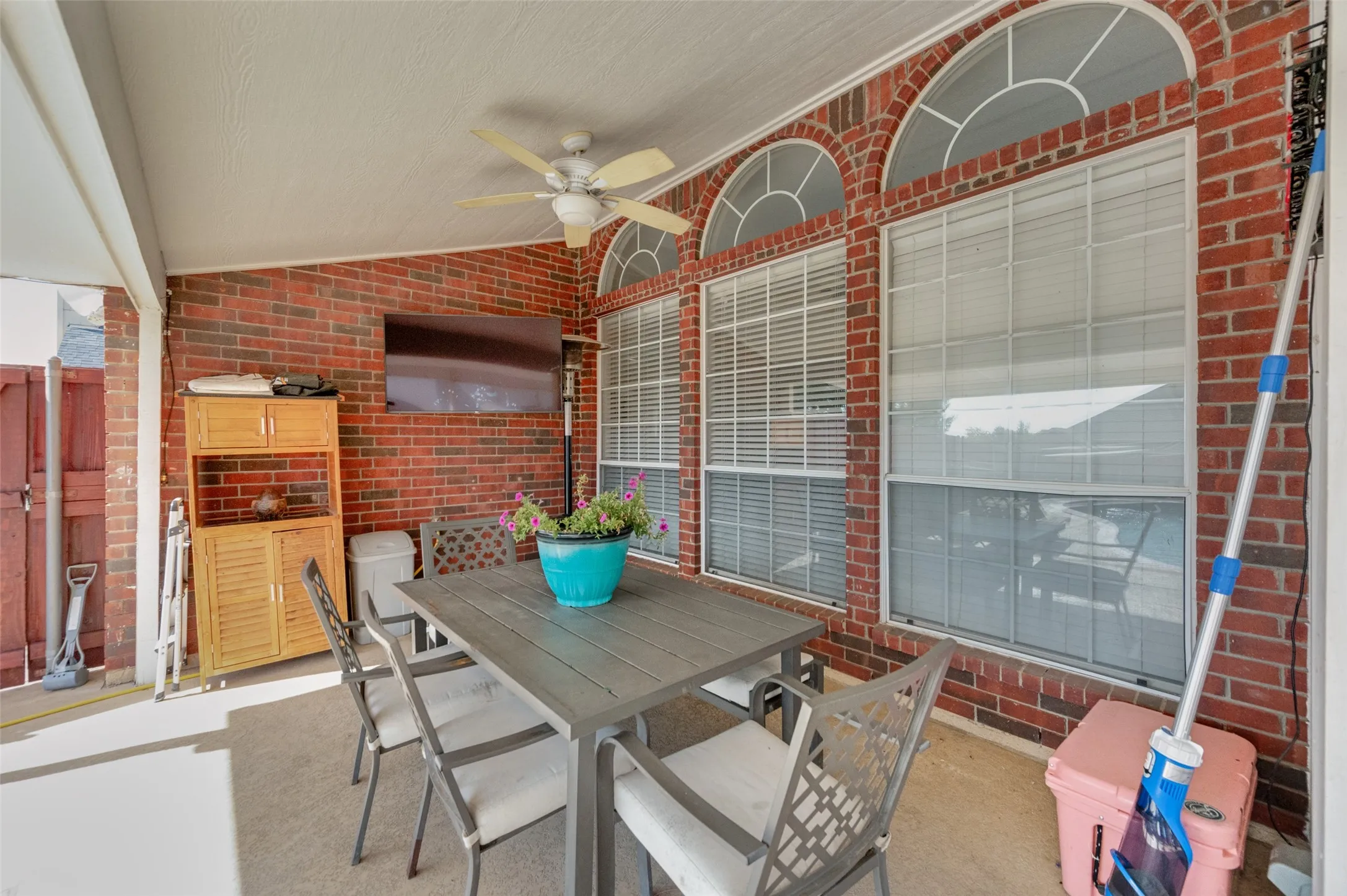 Single Family Residence For Sale in Denton County , 5013 Ridgecrest Drive, The Colony, Texas 75056, 4 Bedroom, 3 Bathroom, 2 Garage spaces, 2,920 Sqft, built in 1992, mls#21307131, Real Estate Agent in The Colony, Homes For Sale in Denton county, Homes For Sale in The Colony, Realtor in The Colony Texas, Real Estate Brokerage Independent Realty Texas, Luminita Cordes Realtor