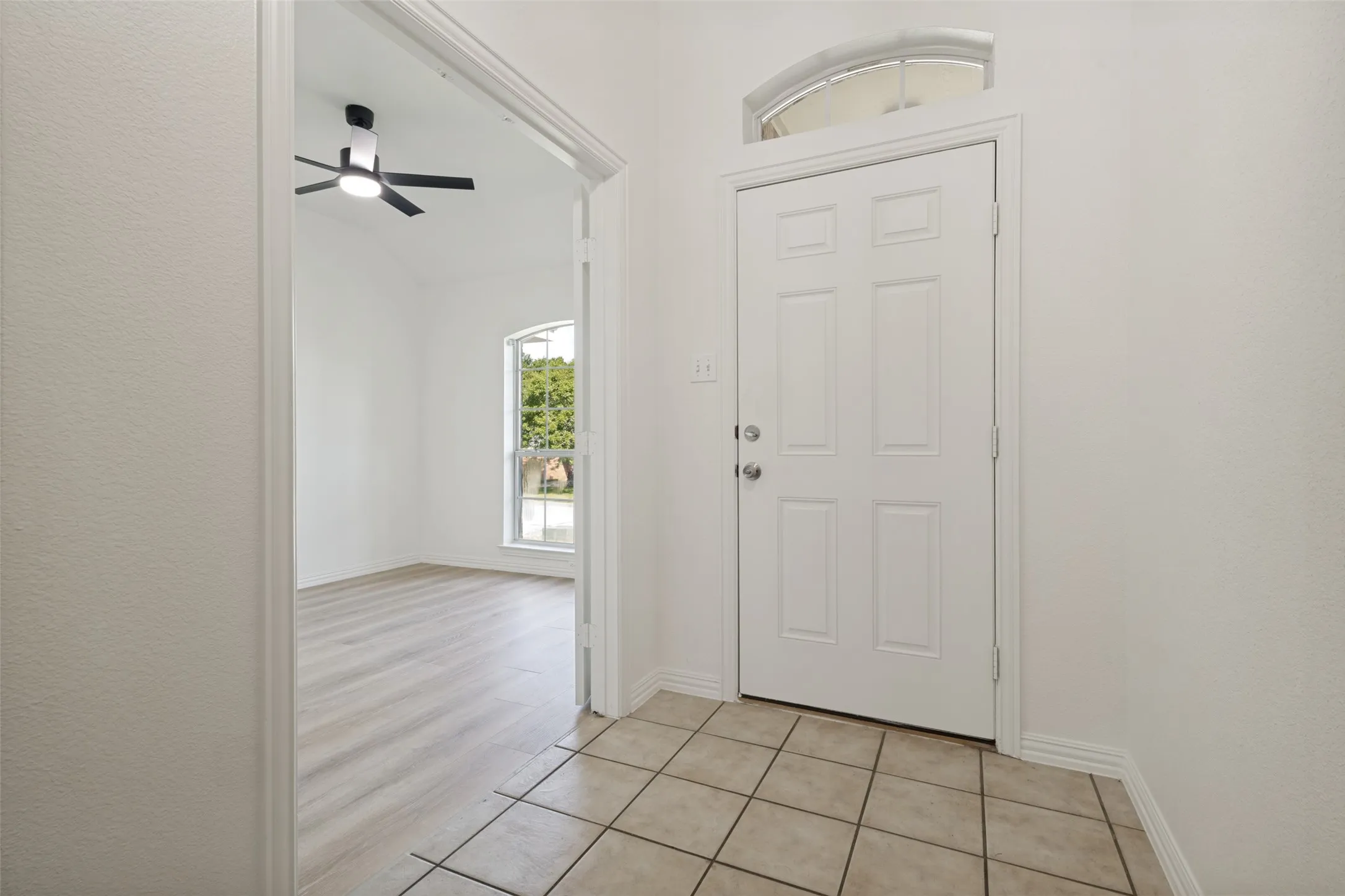 Single Family Residence For Sale in Parker County , 2014 Country Brook Drive, Weatherford, Texas 76087, 4 Bedroom, 2 Bathroom, 3 Garage spaces, 2,175 Sqft, built in 2003, mls#21302490, Real Estate Agent in Weatherford, Homes For Sale in Parker county, Homes For Sale in Weatherford, Realtor in Weatherford Texas, Real Estate Brokerage Independent Realty Texas, Luminita Cordes Realtor