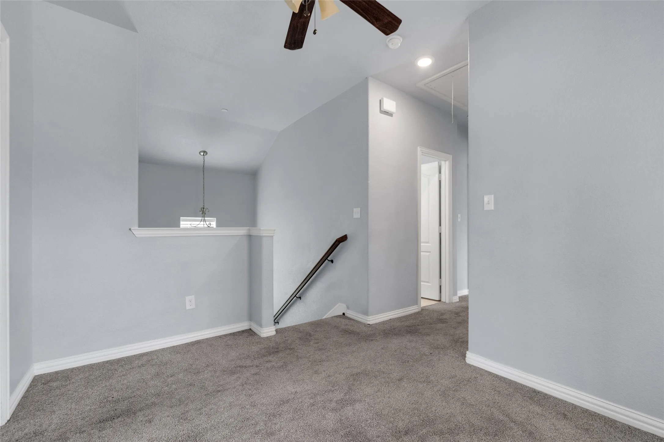 Townhouse For Sale in Collin County , 706 S Jupiter Road 705, Allen, Texas 75002, 3 Bedroom, 3 Bathroom, 2 Garage spaces, 1,658 Sqft, built in 2012, mls#21307473, Real Estate Agent in Allen, Homes For Sale in Collin county, Homes For Sale in Allen, Realtor in Allen Texas, Real Estate Brokerage Independent Realty Texas, Luminita Cordes Realtor
