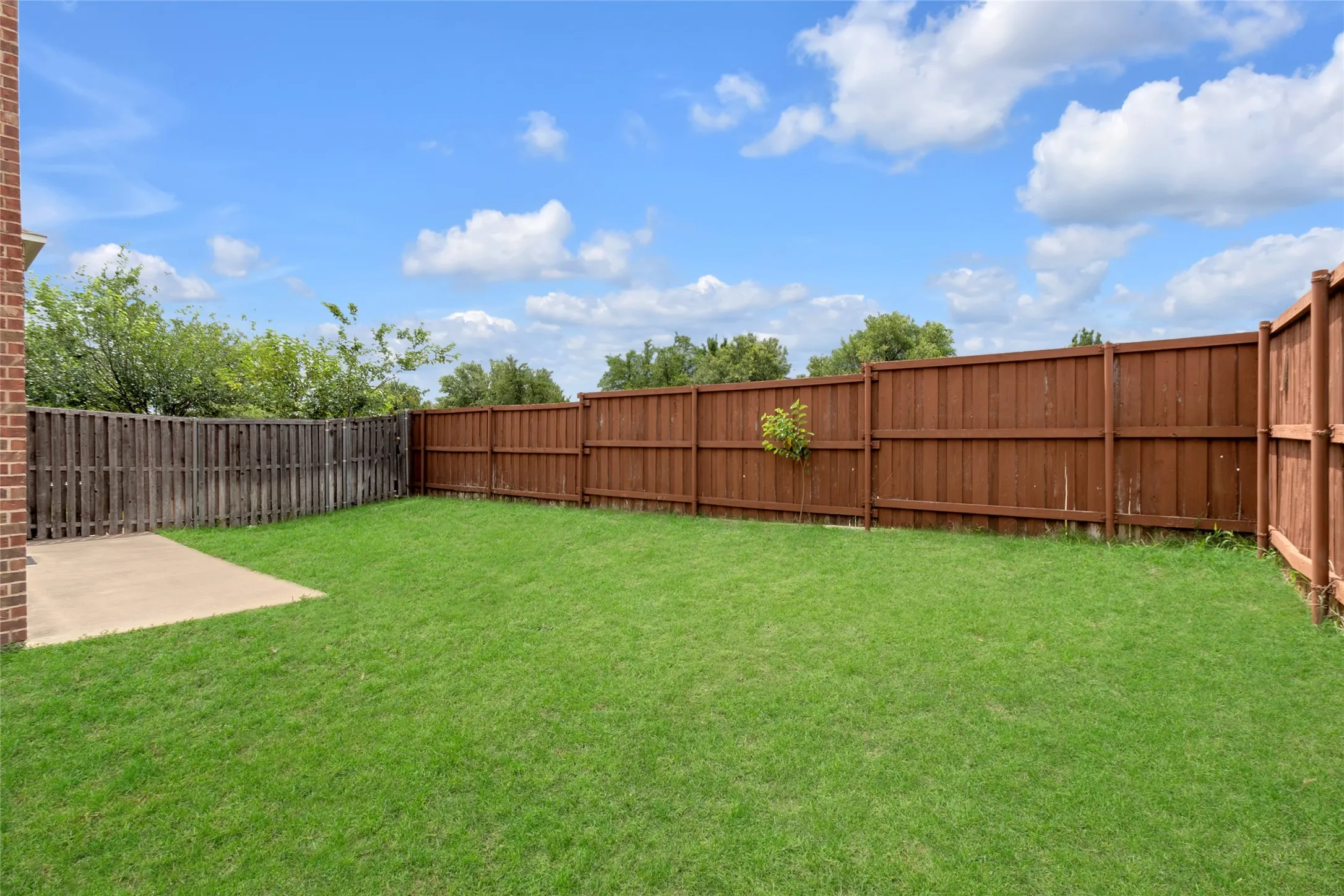 Townhouse For Sale in Collin County , 706 S Jupiter Road 705, Allen, Texas 75002, 3 Bedroom, 3 Bathroom, 2 Garage spaces, 1,658 Sqft, built in 2012, mls#21307473, Real Estate Agent in Allen, Homes For Sale in Collin county, Homes For Sale in Allen, Realtor in Allen Texas, Real Estate Brokerage Independent Realty Texas, Luminita Cordes Realtor