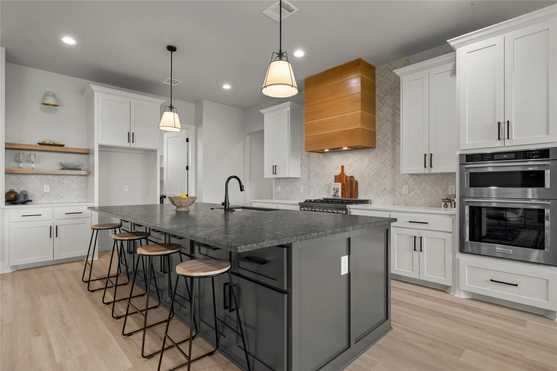 Single Family Residence For Sale in Bell County , 8152 Evenfall Lane, Temple, Texas 76501, 4 Bedroom, 4 Bathroom, 2 Garage spaces, 2,757 Sqft, built in 2023, mls#21307470, Real Estate Agent in Temple, Homes For Sale in Bell county, Homes For Sale in Temple, Realtor in Temple Texas, Real Estate Brokerage Independent Realty Texas, Luminita Cordes Realtor