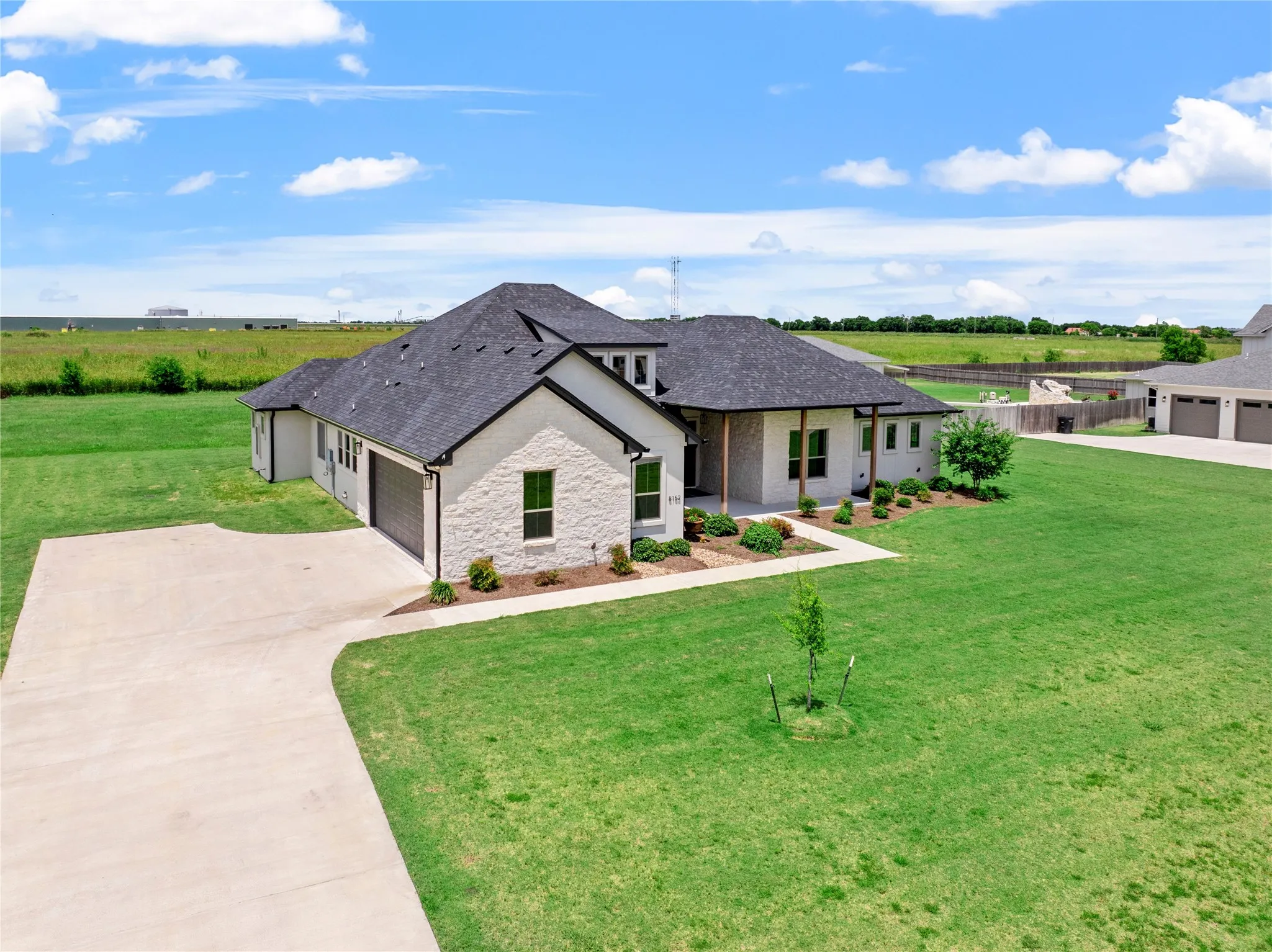 Single Family Residence For Sale in Bell County , 8152 Evenfall Lane, Temple, Texas 76501, 4 Bedroom, 4 Bathroom, 2 Garage spaces, 2,757 Sqft, built in 2023, mls#21307470, Real Estate Agent in Temple, Homes For Sale in Bell county, Homes For Sale in Temple, Realtor in Temple Texas, Real Estate Brokerage Independent Realty Texas, Luminita Cordes Realtor