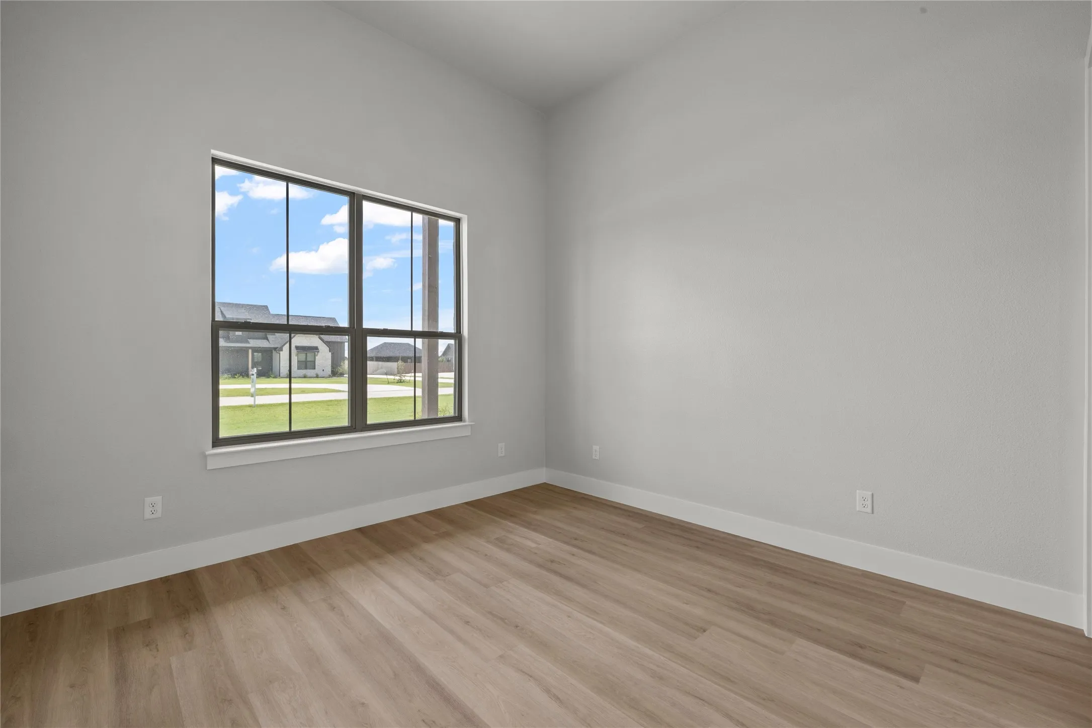 Single Family Residence For Sale in Bell County , 8152 Evenfall Lane, Temple, Texas 76501, 4 Bedroom, 4 Bathroom, 2 Garage spaces, 2,757 Sqft, built in 2023, mls#21307470, Real Estate Agent in Temple, Homes For Sale in Bell county, Homes For Sale in Temple, Realtor in Temple Texas, Real Estate Brokerage Independent Realty Texas, Luminita Cordes Realtor