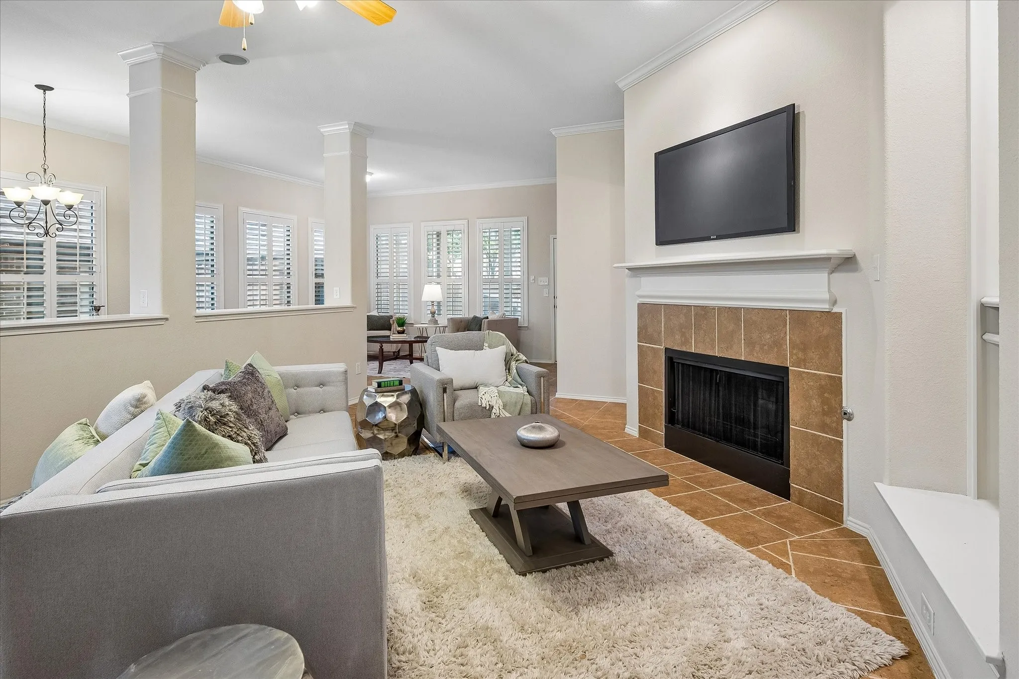 Single Family Residence For Sale in Dallas County , 2824 Lacompte Drive, Dallas, Texas 75227, 3 Bedroom, 2 Bathroom, 2 Garage spaces, 2,515 Sqft, built in 2005, mls#21301785, Real Estate Agent in Dallas, Homes For Sale in Dallas county, Homes For Sale in Dallas, Realtor in Dallas Texas, Real Estate Brokerage Independent Realty Texas, Luminita Cordes Realtor